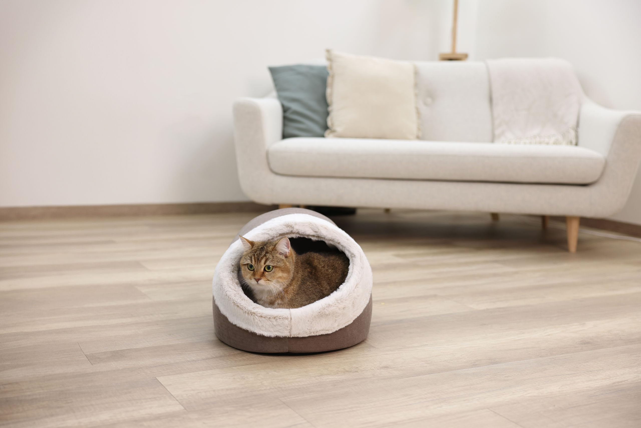 Kerbl Pet Cueva mullida Jana, Cueva para Gatos, Capuchino, 45x37x30cm, Felpa Suave, Forro Polar de poliéster, con cojín Reversible, Lavable a máquina a 30°C