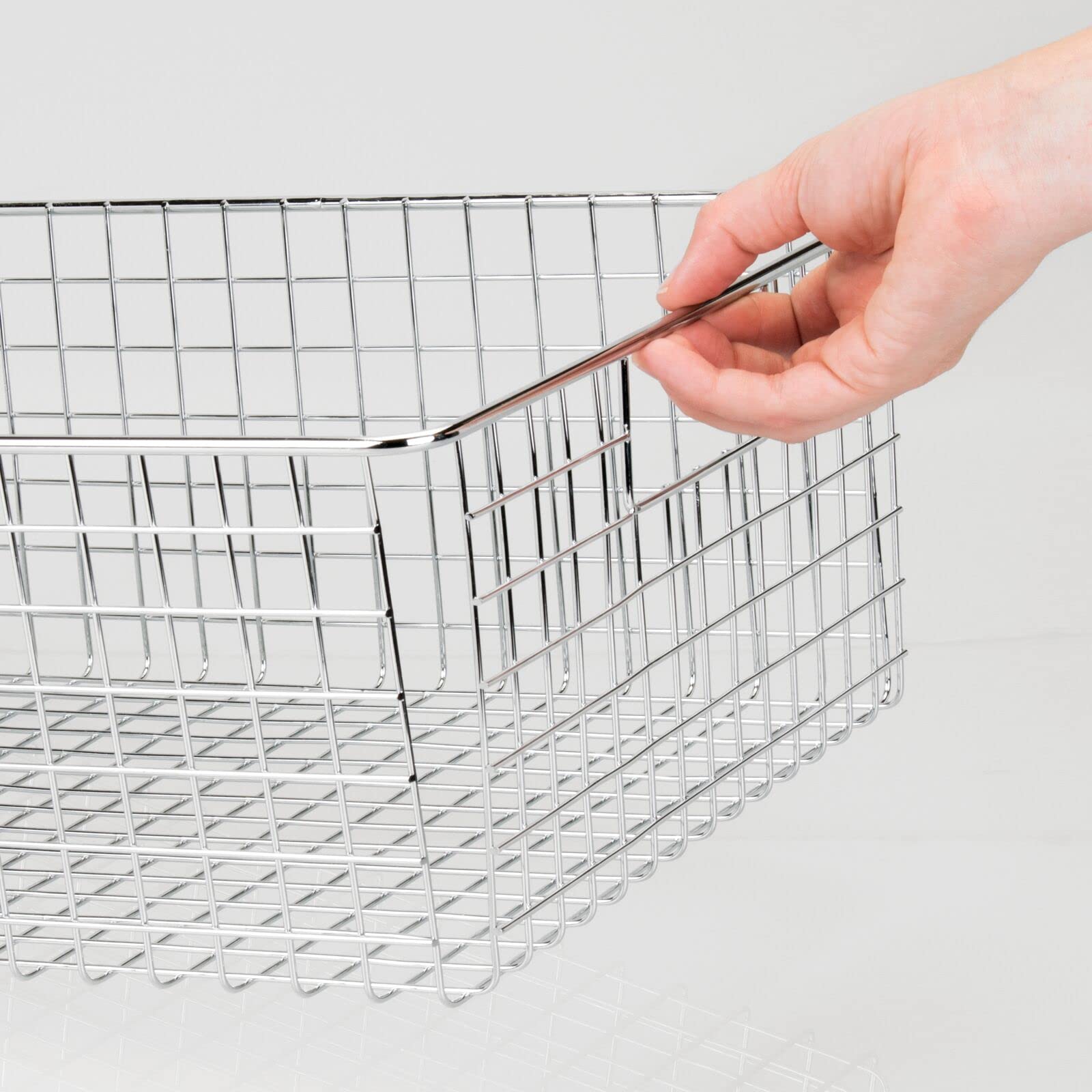 mDesign caja de metal versátil (juego de 2) - cesta de almacenamiento de alambre grande para cocina, despensa, etc. - cesta de metal compacta multiusos con asas - cromo