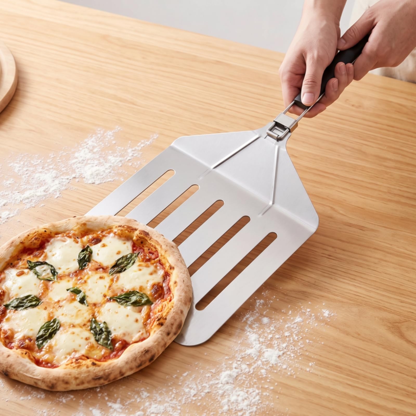 Spatola Pizza Pieghevole Paletta Pizza Pala Pizza Cucchiaio Pizza Accessorio Forno in Acciaio Inox con Pala Forata Antiattrito E Trasferimento Sicuro