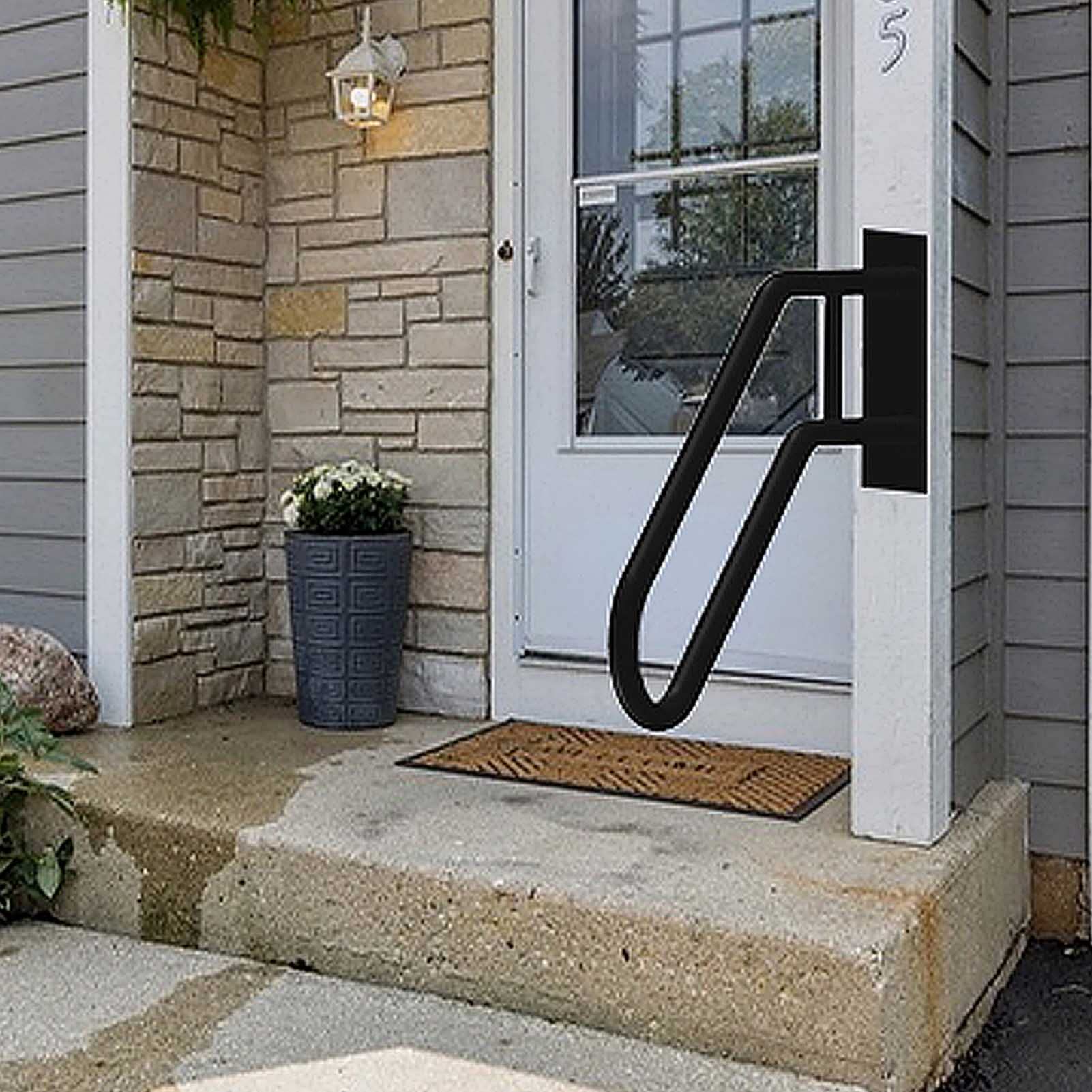 Barre d'appui extérieure en fer forgé évitant les chutes sur marche de garage