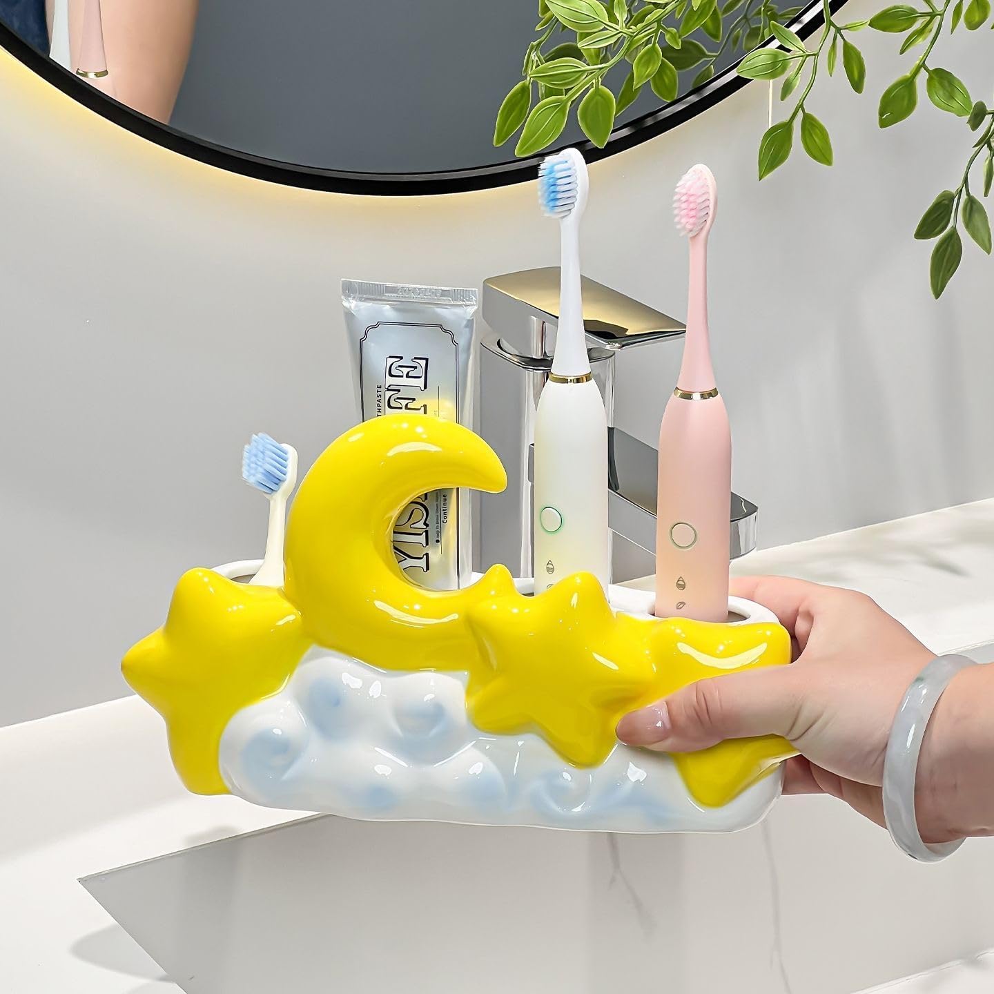 Four Hole Star Shaped mouthwash Holder, Bathroom Electric Toothbrush and Toothpaste Storage Container, Bathroom Quick Drying Toothbrush Holder, Dressing Table, Kitchen. Ceramic Bright Color.