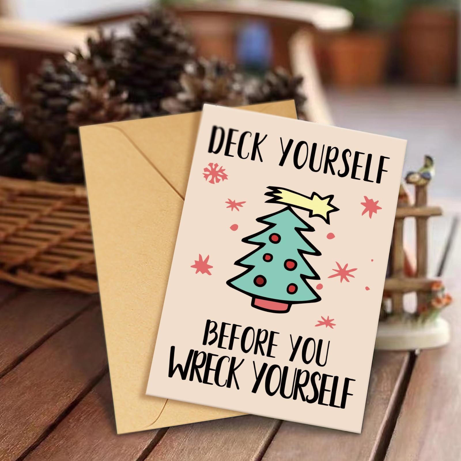 Obbyidk Paquete de 24 tarjetas de Navidad divertidas surtidas, 12 diseños surtidos en caja, tarjetas de Navidad sarcásticas, tarjetas de feliz día festivo con sobres y calcomanías de sellado, 4 x 6