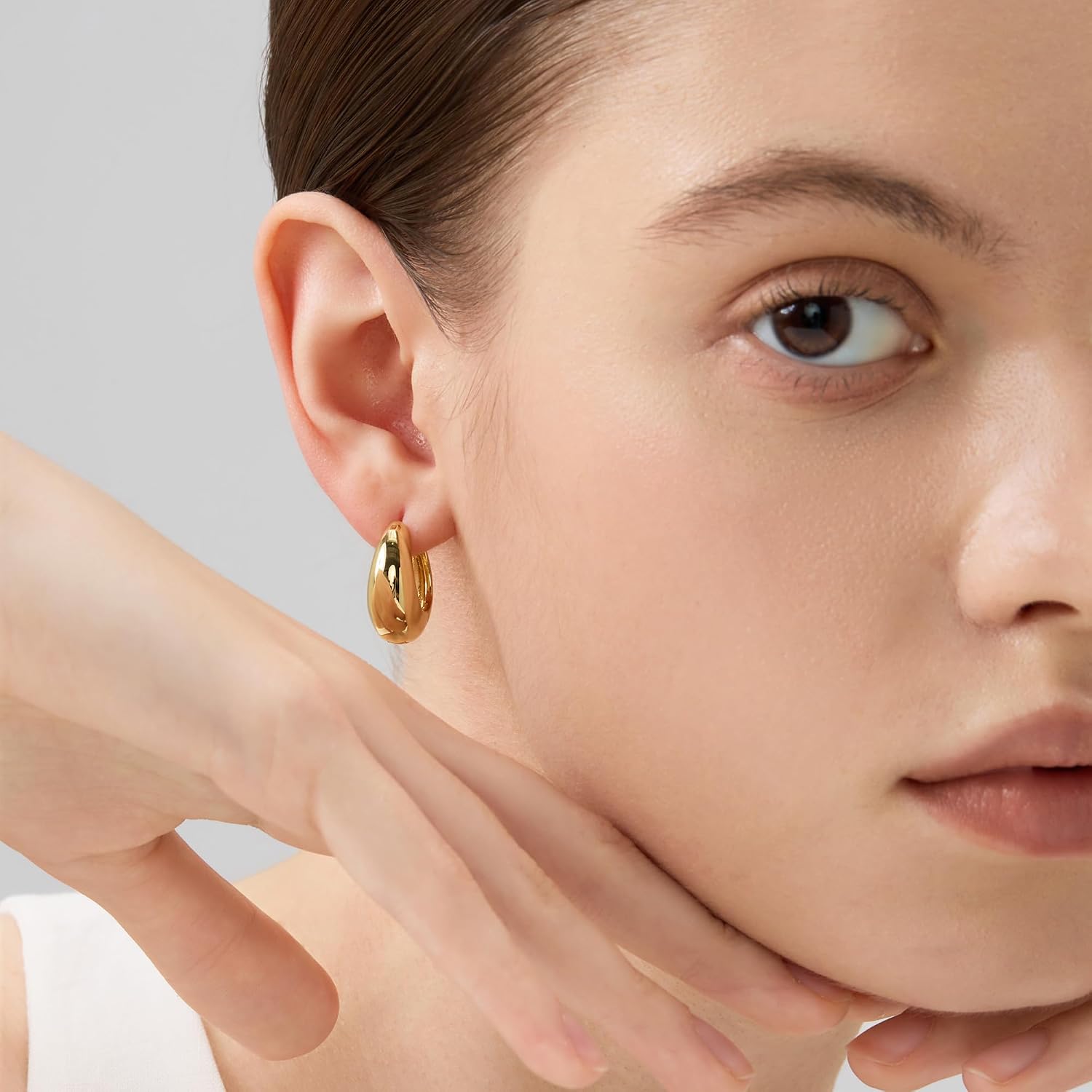 FRUMOS 18K Gold Plated Huggie Hoop Earrings for Women, 925 Sterling Silver Post, Hypoallergenic Small Earrings