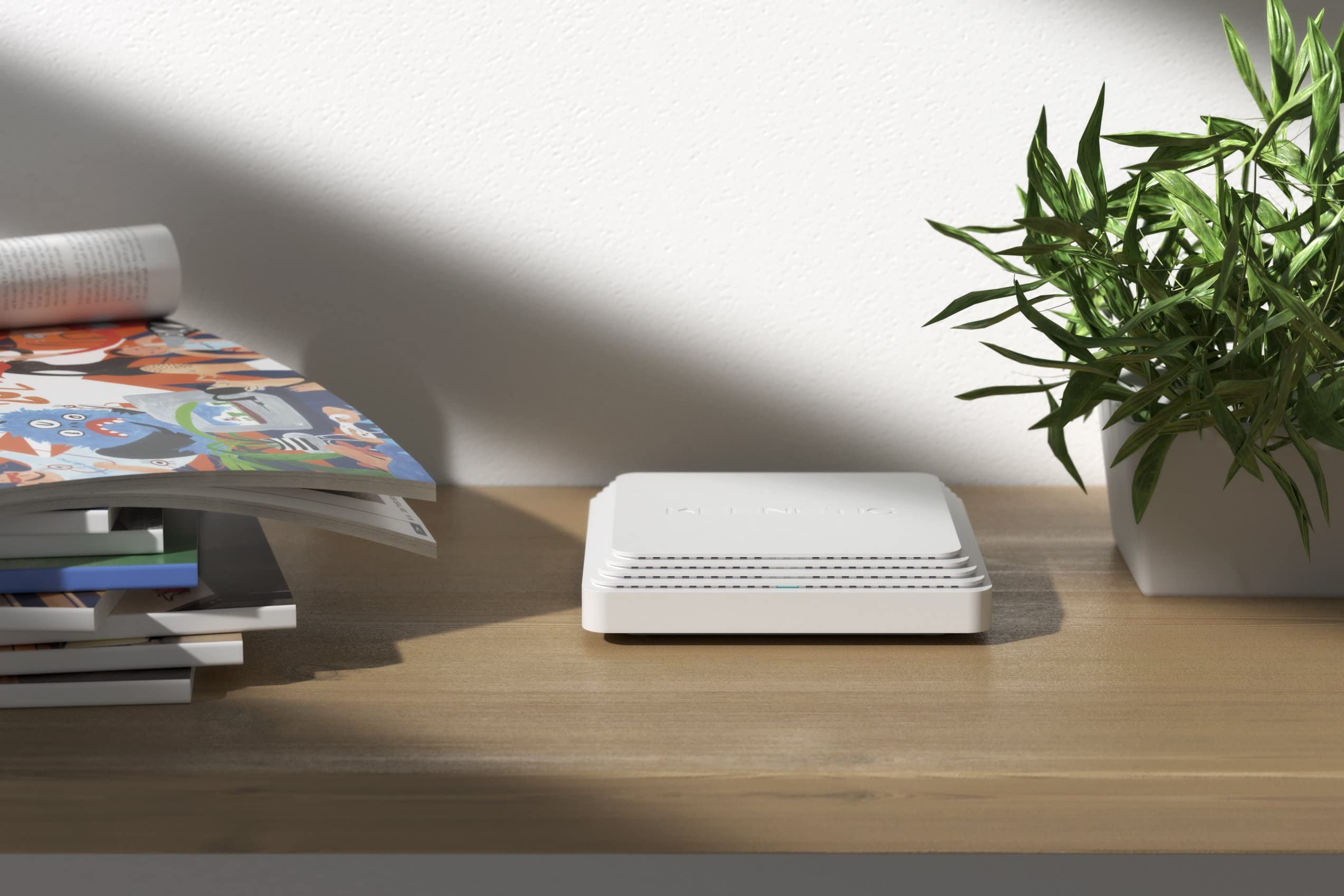 Keenetic Orbiter Pro Router/Amplificador/Punto de Acceso Mesh Wi-Fi 5 AC1300 con conmutador Inteligente de 2 Puertos Gigabit y alimentación a través de Ethernet