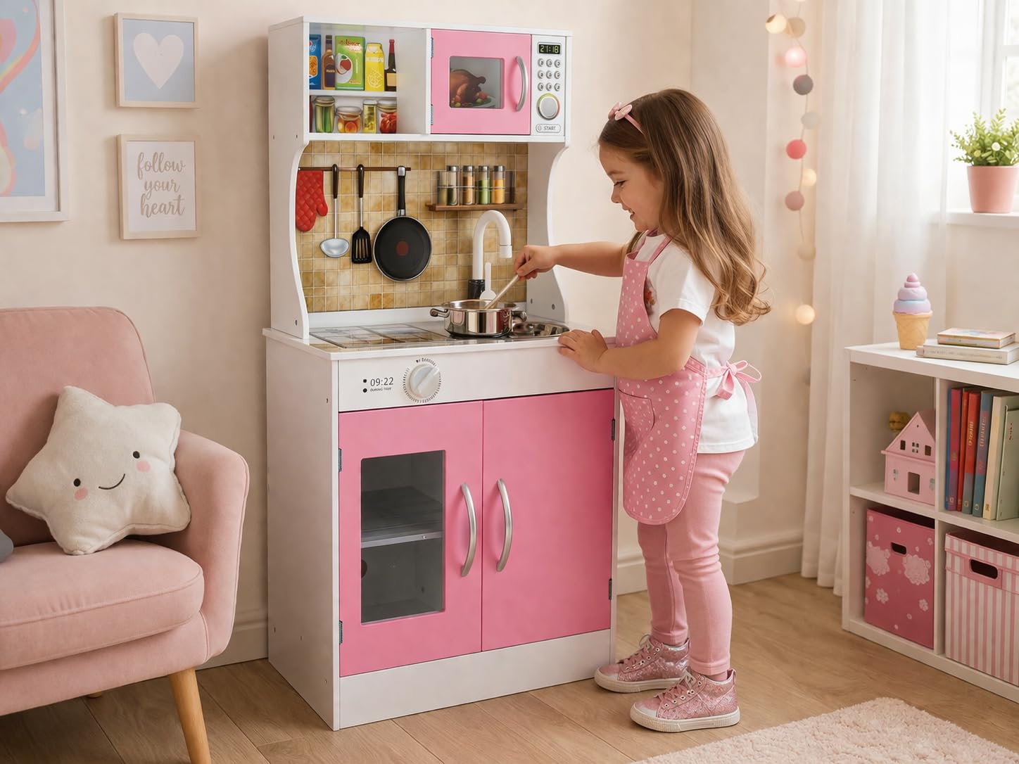 Teorema FATTO DI LEGNO – Cucina Giocattolo in Legno con Accessori, Cucinetta Completa con Forno e Microonde, Gioco di Ruolo per Bambini 3+ Anni (45 x 25 x 90 cm)