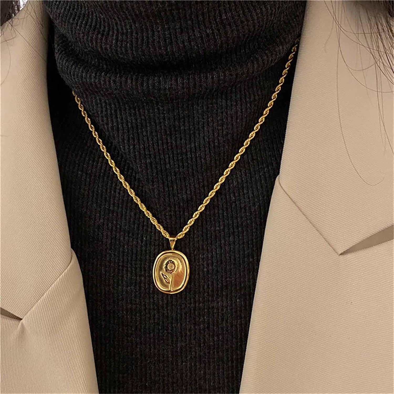 Bohemian Sunflower Choker Necklace Gold Flower Pendant Necklace Small Flower Disc Coin Collar Necklace Sunflower Twist Link Chain Necklace Jewelry for Women Gifts - Image 2