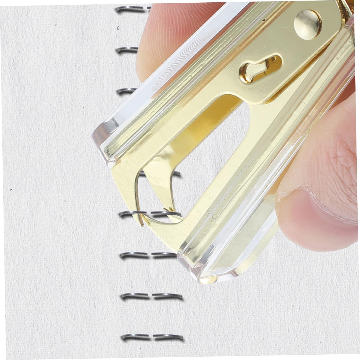jojofuny 4 Set Levapunti Mini Dispositivi Di Rimozione Attrezzo Estrattore Di Punti Metallici Rimuovi Cucitrice Per Ufficio Strumento Per Rimuovere I Punti Metallici Metallo 2 Pezzi * 4