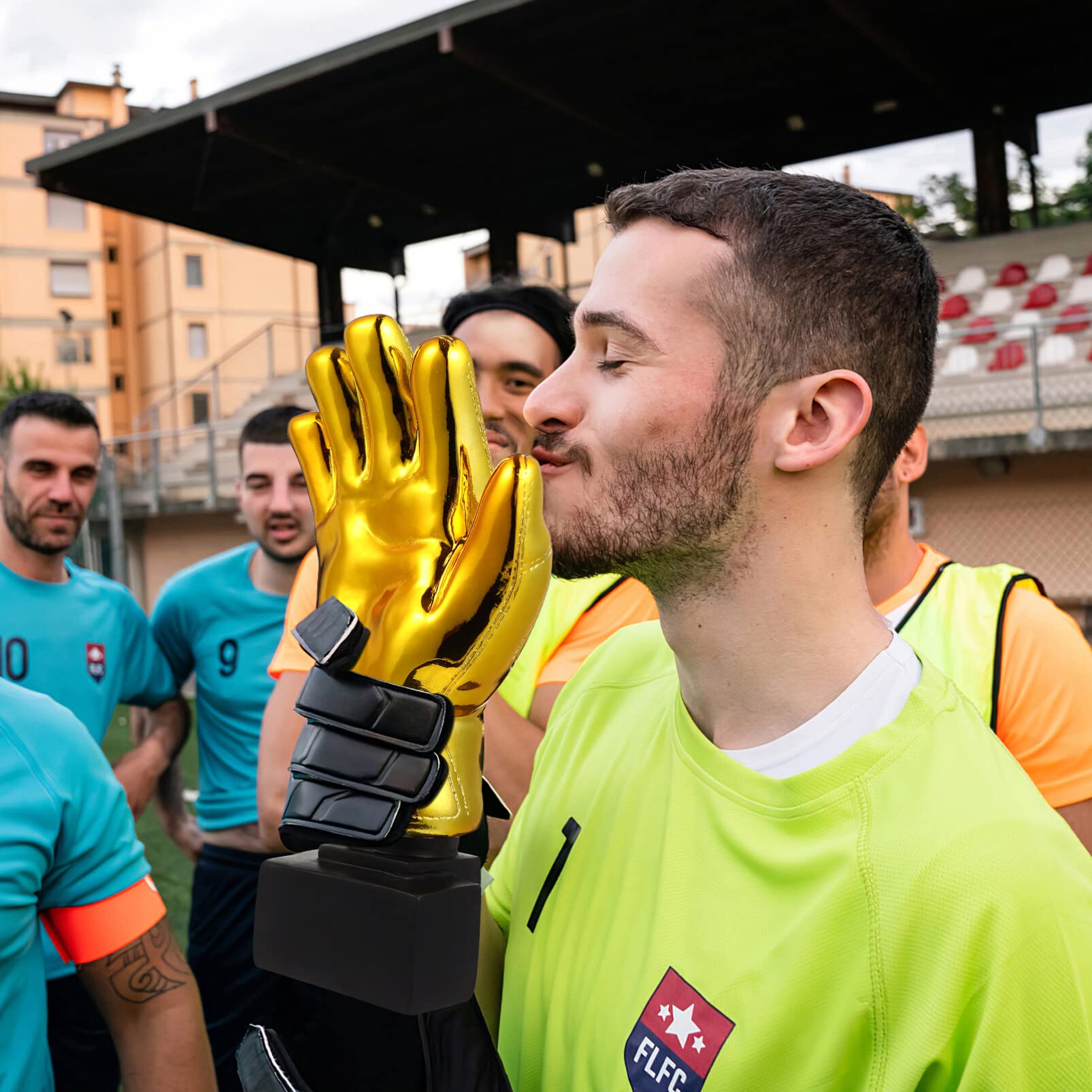 BESPORTBLE Premi e Trofei Confezione Sfusa Trofeo MVP Trofeo di Calcio Pallone Decorazioni in Oro Trofeo del Partito alla Rinfusa Coppa Giocattolo per Portiere Bambino Trofeo
