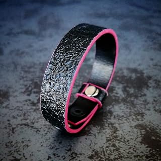 Bestia ''Taurus'' Designer Cat Collar. 100% Leather. Handmade Comfortable