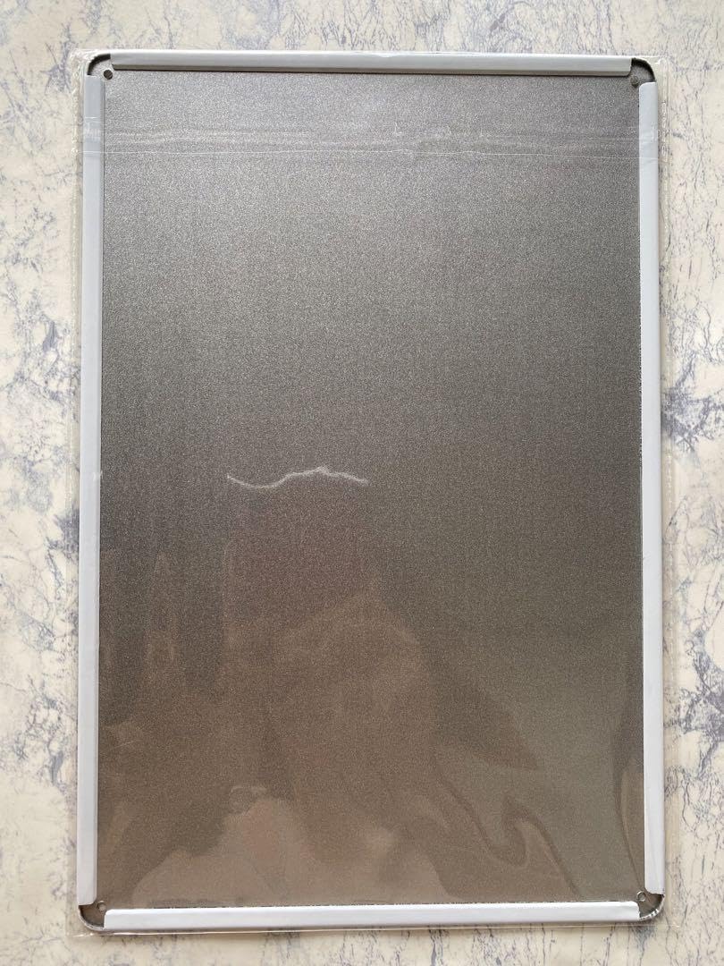 ざくろとブリキの鳥