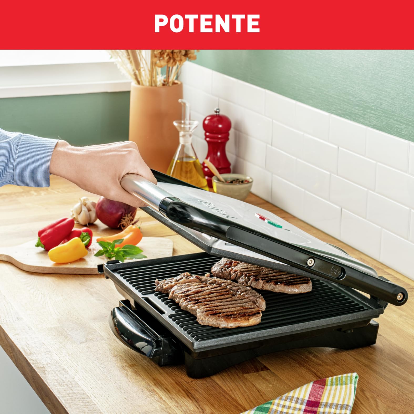 Tefal GC241D Grill con placas antiadherentes, Toque frío, Bandeja recoge jugos extraíble, Paninis, carne, pescado y asar verduras, Negro/Plateado, Potencia de 2000 W