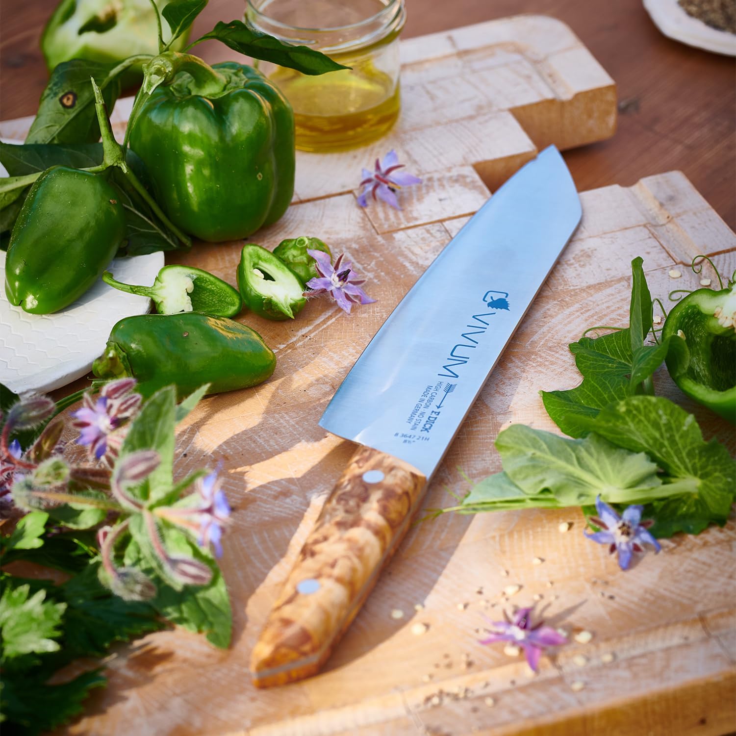 F.DICK Couteau de chef VIVUM (couteau de chef avec lame de 21 cm, avec manche en bois de bouleau, 58 HRC, tranchant incurvé, couteau de cuisine) 83647212H, Black