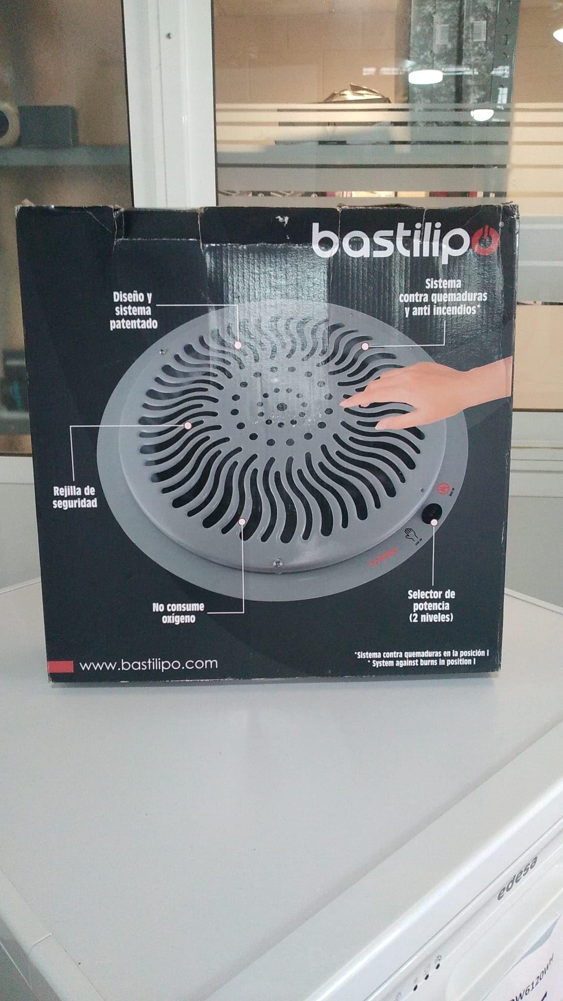 Bastilipo 2437 B-800-Brasero de Seguridad (contra Quemaduras y Anti Incendios) 400/800W de Potencia, bajo Consumo eléctrico, Calor Negro Thermal Disc + Sistema Black diode