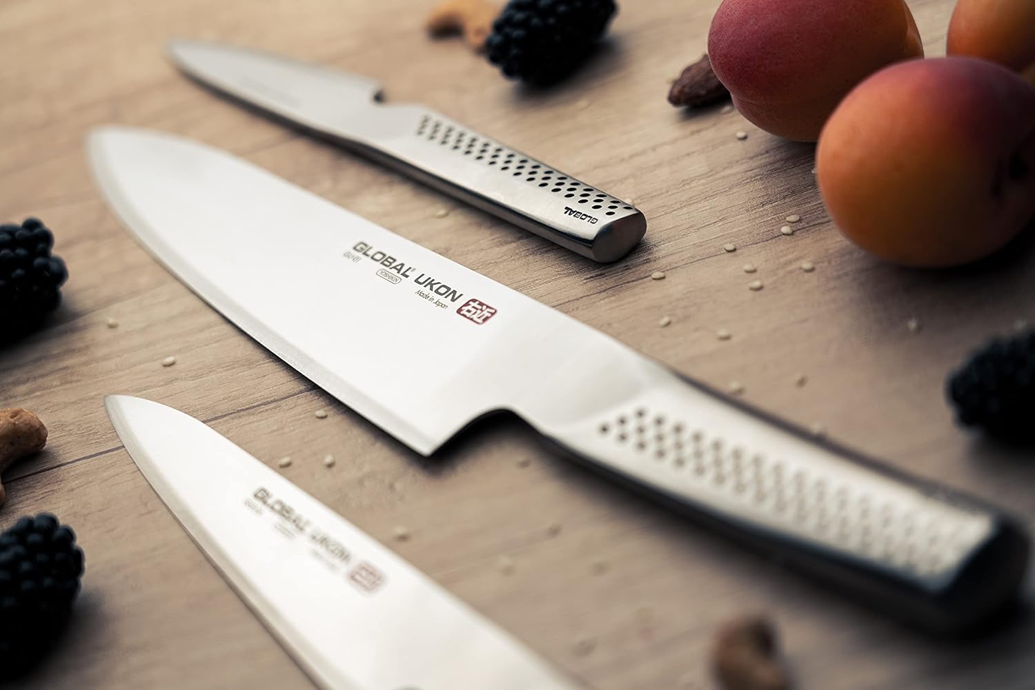 Global GU-3002 UKON 3-Piece Professional Kitchen Set, CROMOVA 18 Stainless Steel – Contains Chef’s, Utility, Paring Peeling Knife, High Carbon, Silver
