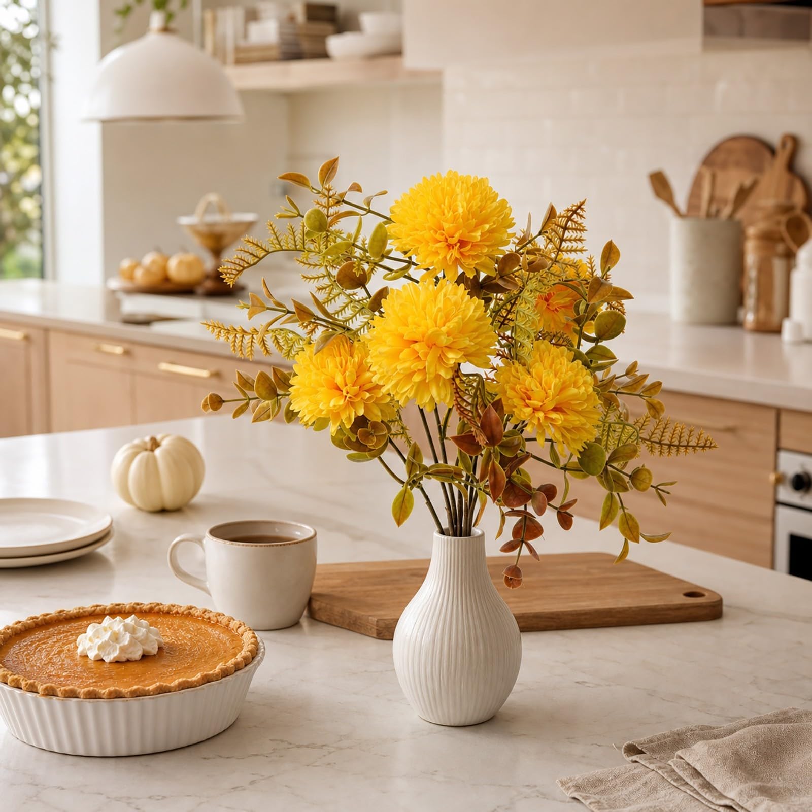 Künstlicher Chrysanthemen Strauß Saison - Seidenblumen für deko mit Eukalyptus für Vase Tischdeko Wohnzimmer 42cm(E)