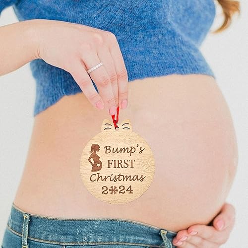 Miniatura 4 de Adorno de Navidad embarazada 2024, el primero del bebé recién nacido, la primera Navidad de Bump, 3 x 3 pulgadas, adornos de madera para bebés,