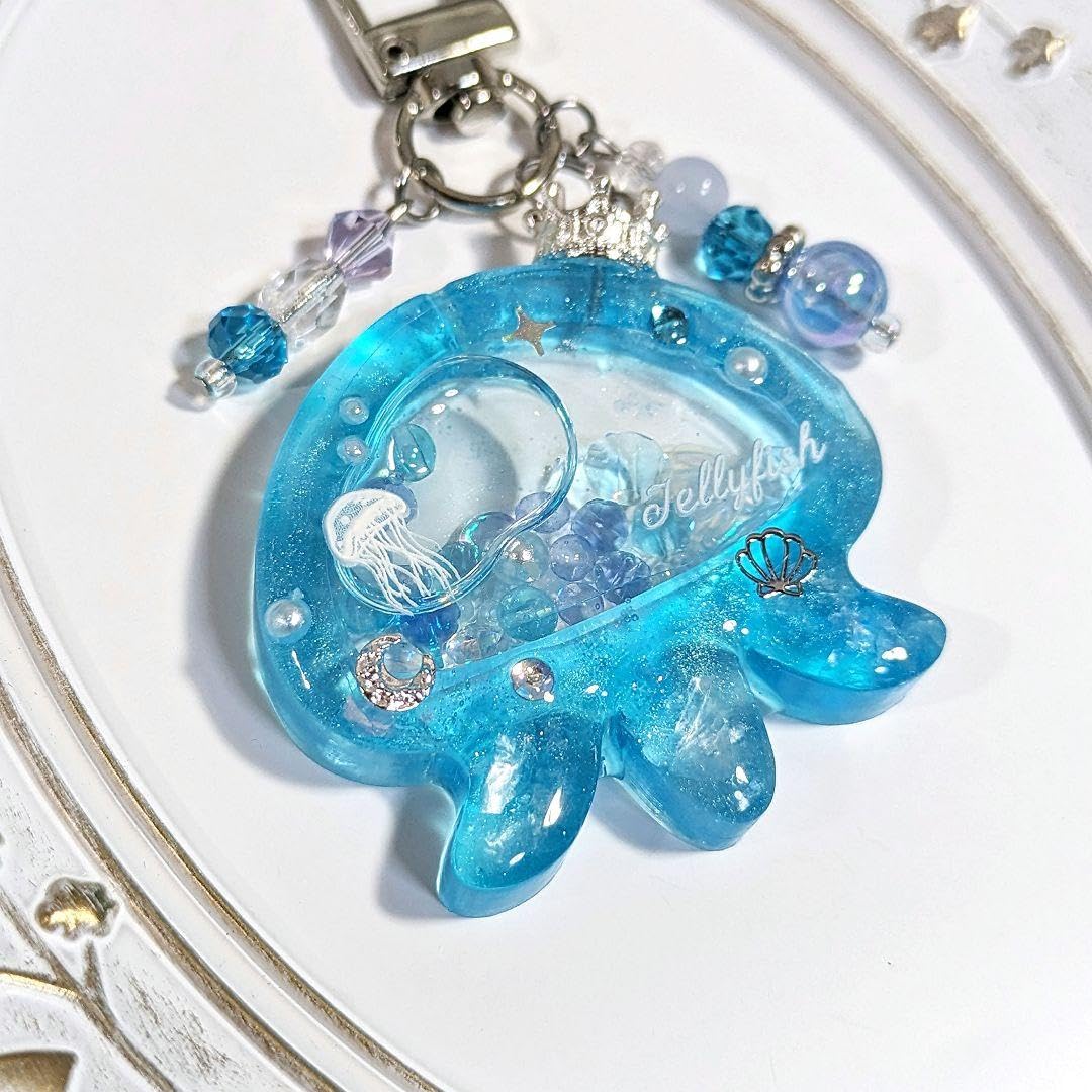 Amazon.co.jp: 水色クラゲのレジンキーホルダー 王冠 ハンドメイド 夏