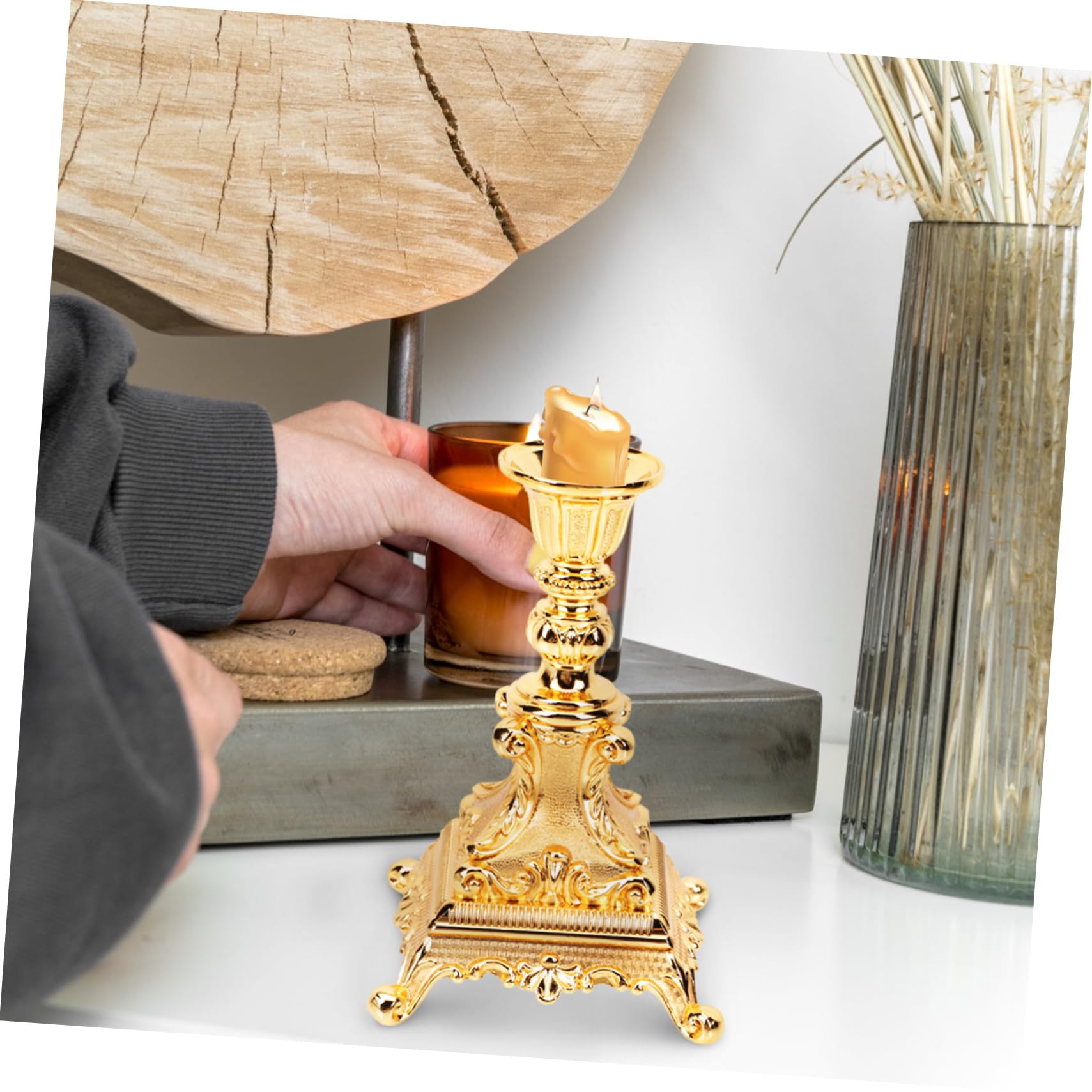 Portacandela in Lega di Zinco Oro Design Classico Unico Elegante, Porta Candela Delicato per Decorazioni Casa e Matrimoni Raffinati