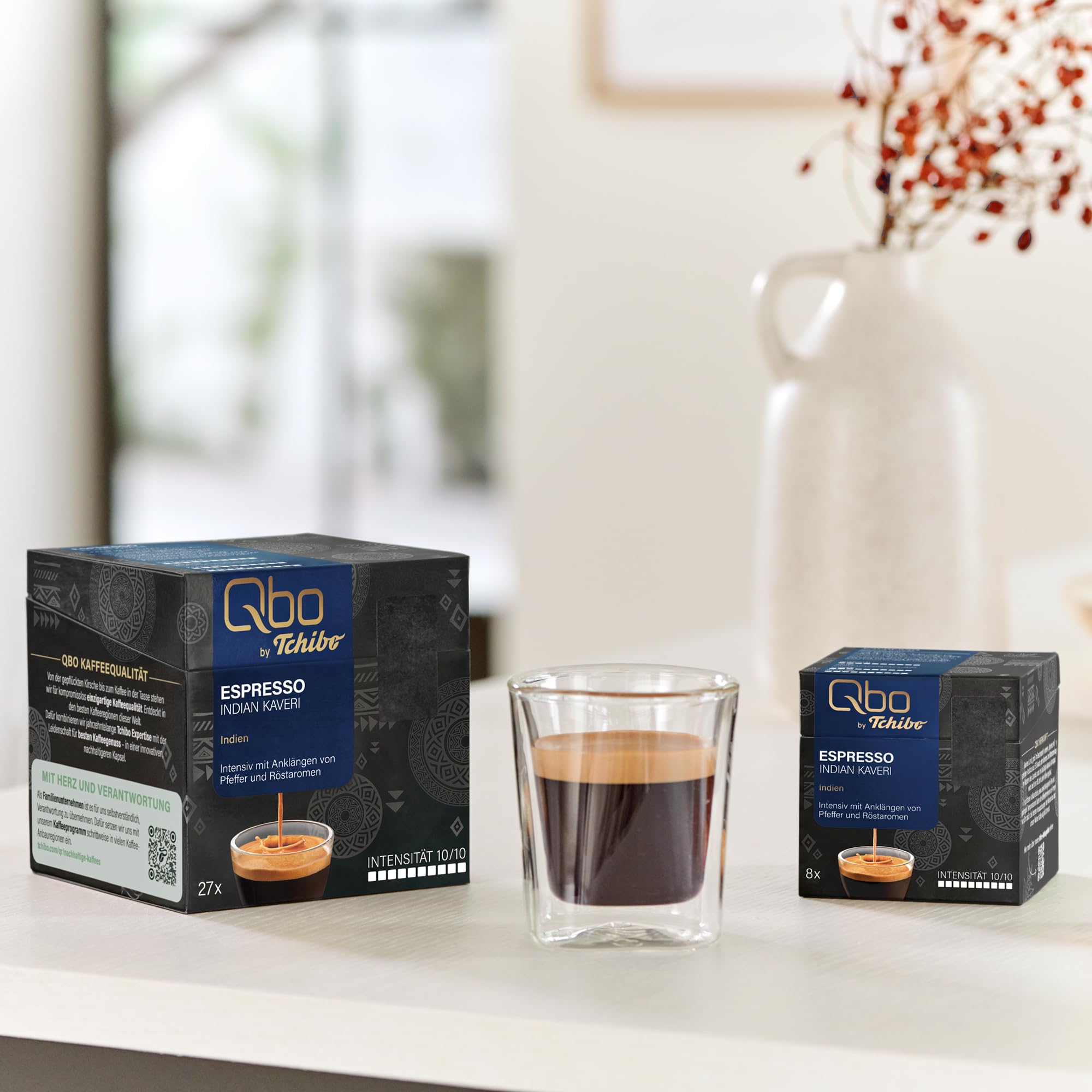 Tchibo Qbo Espresso Indian Kaveri Premium Kaffeekapseln, 216 Stück – 8x27 Kapseln (Espresso, Intensität 10/10, intensiv und pfeffrig), nachhaltig & aus 70% nachwachsenden Rohstoffen¹