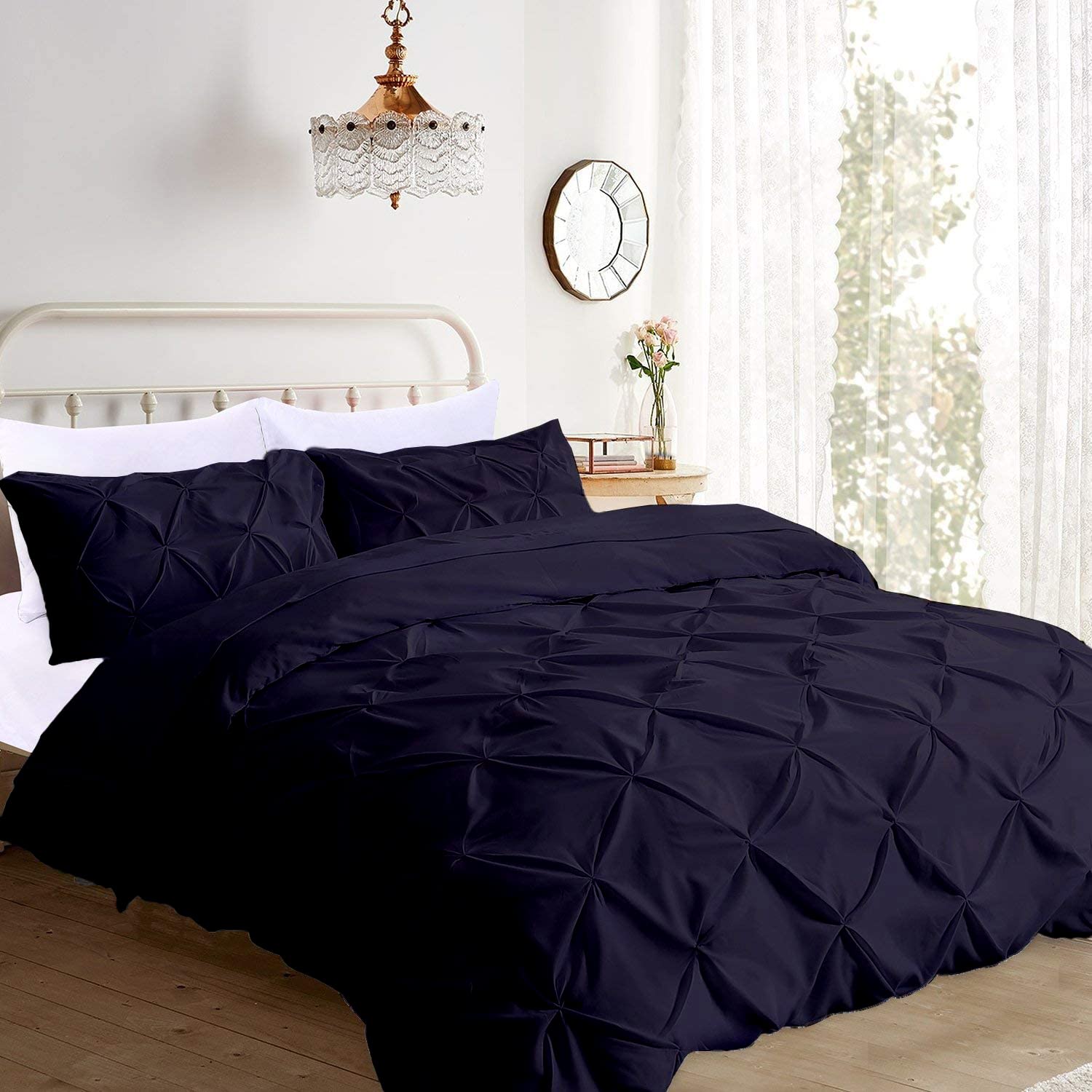 The Social Chef Pinch Pleated 3 Piece Duvet Cover Set 100% Egyptian Cotton 1000 Thread Count with Zipper & Corner Ties Rectangle Pattern Decorative