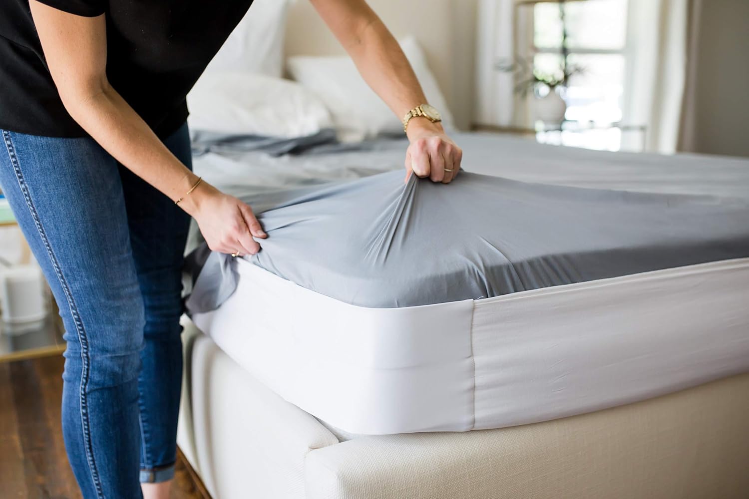 Better Bedder Ultimate Sheet Fastener with Pocket to Store Phone, Glasses, Remote, Book, etc. (King, White) : Home & Kitchen