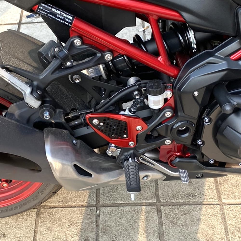 Fit For KAWASAKI Z900 Z 900 Z900SE 2017-2023 2024 CNC Aluminum Motorcycle Foot Peg Protector Heel Guard Footrest Rear Set Heel Plates Guard Protector (Red)