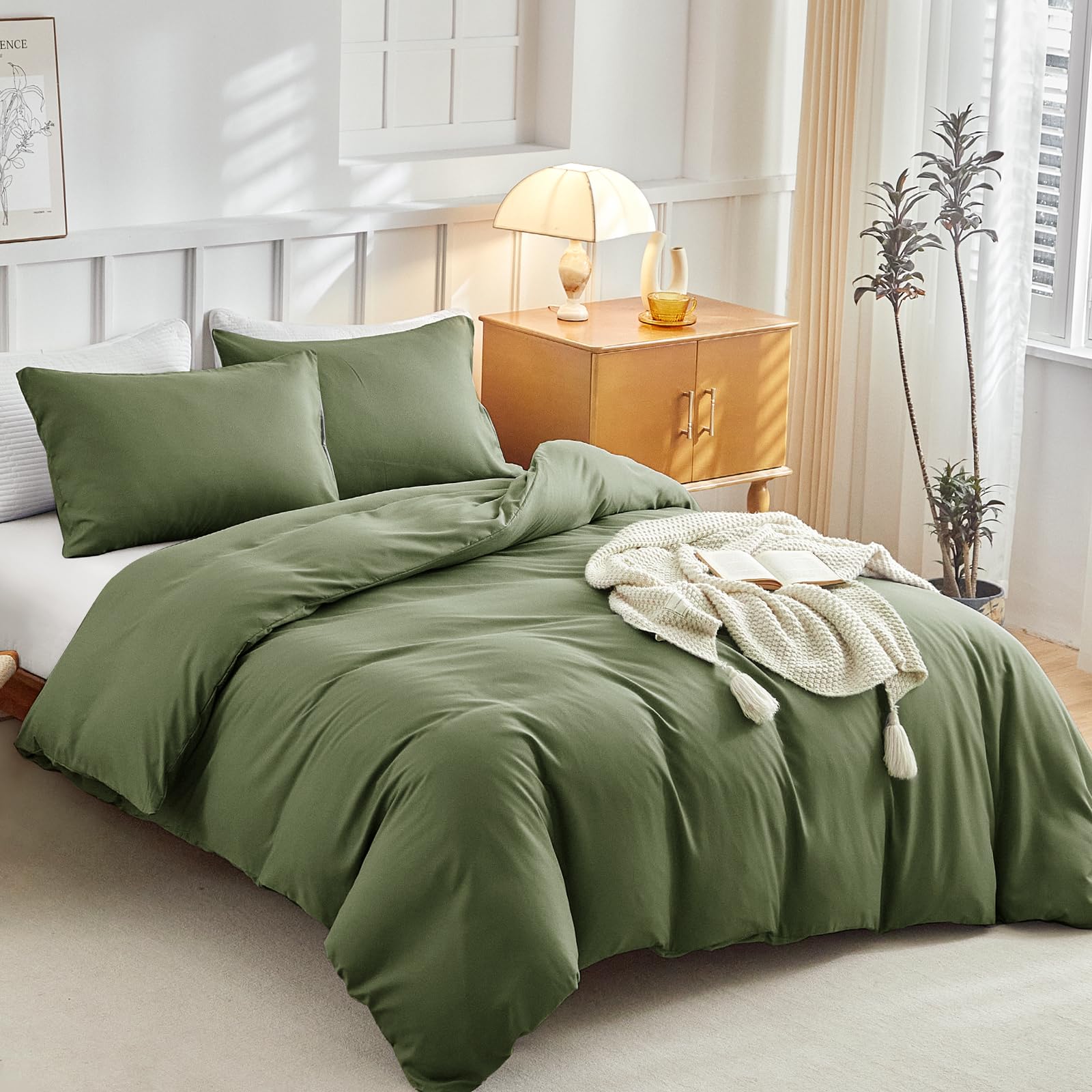 Tokokimo Duvet & Cover for 135/150 Bed, 240 x 220 cm Microfibre Set (1 Duvet + 2 Pillowcases), Army Green — image 1