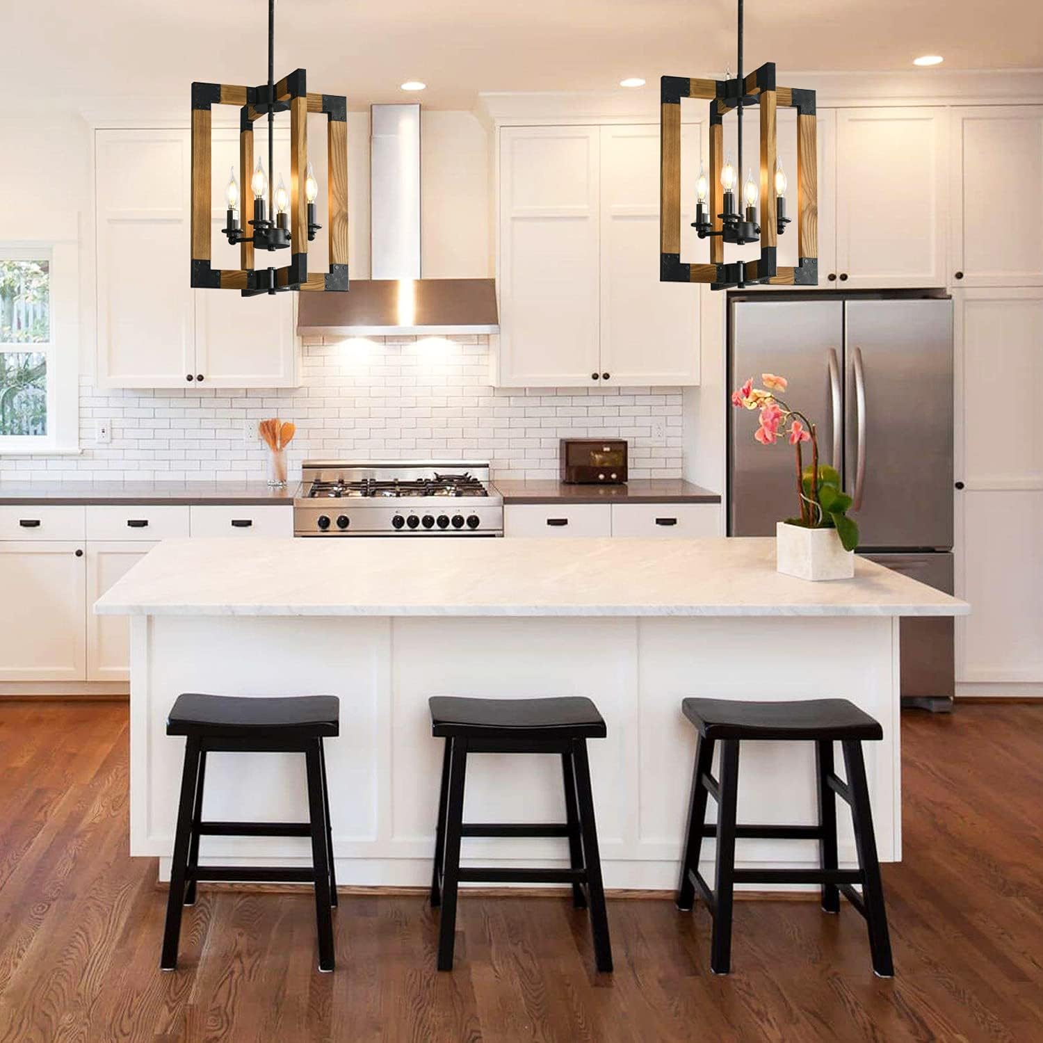 Tор Brаndѕ Wood Chandelier Rustic Pendant Light,4 Light with Oil Rubbed Bronze Finish, Farmhouse Light Fixture for Kitchen Isalnd, Dining Room and Bedroom