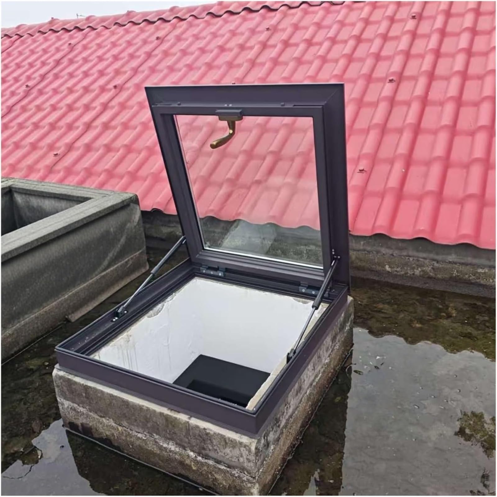 Juskaqzyi One Color Skylight Roof Hatch Galvanized Steel Roof Access Hatch Heavy Duty Attic Door With Aluminum Alloy Frame For Home Use Attic(84 * 84Cm)