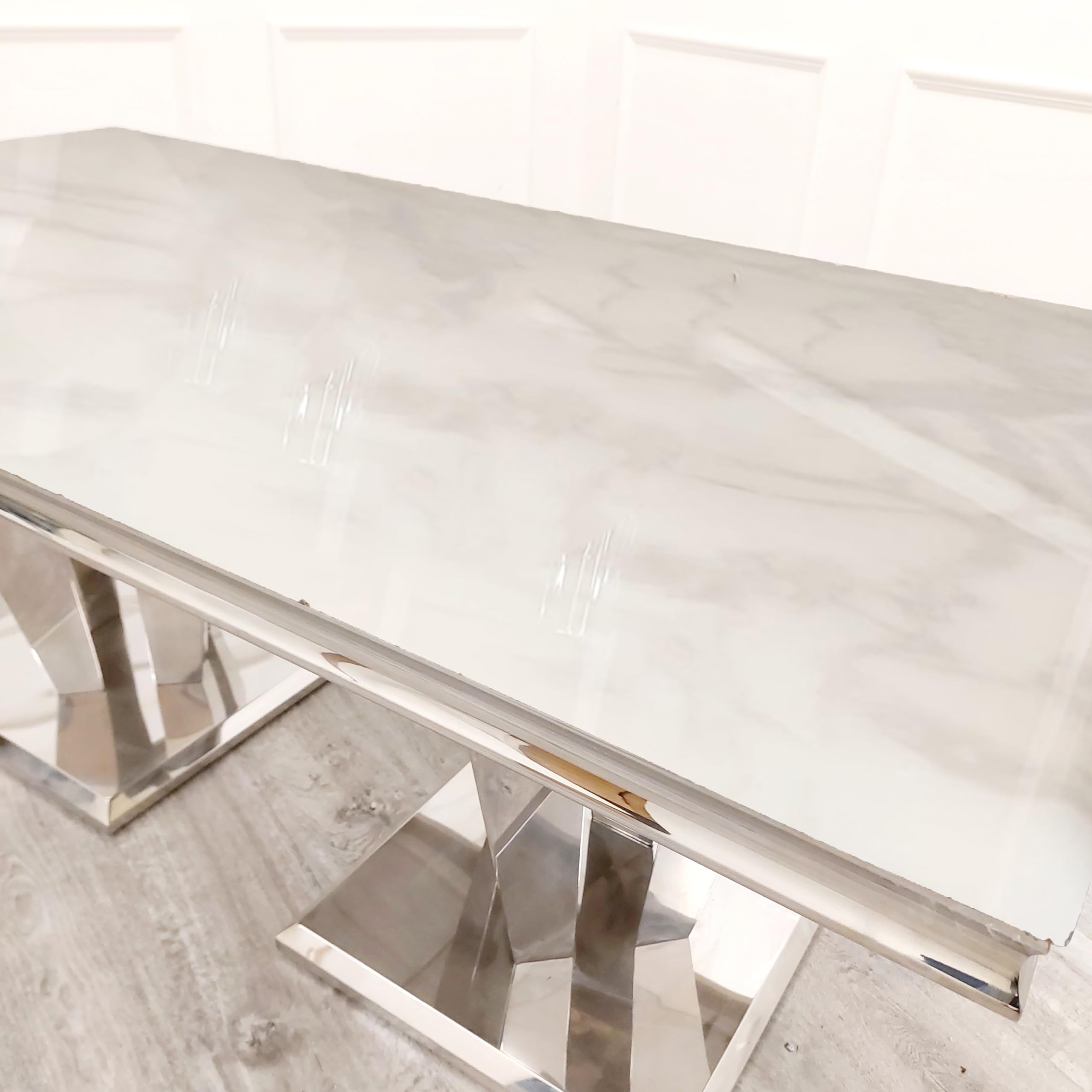 Luxueuse table de salle à manger Athena 1 8 m avec double base miroir ; plateau élégant en marbre ou en verre ; table de salle à manger élégante pour 6 personnes ; finition marbre blanc