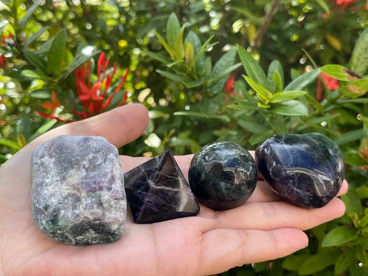 GAF TREASURES Premium Gemstone Pop-Up Display – Rainbow Fluorite in 4 Shapes: Heart, Pyramid, Sphere & Raw