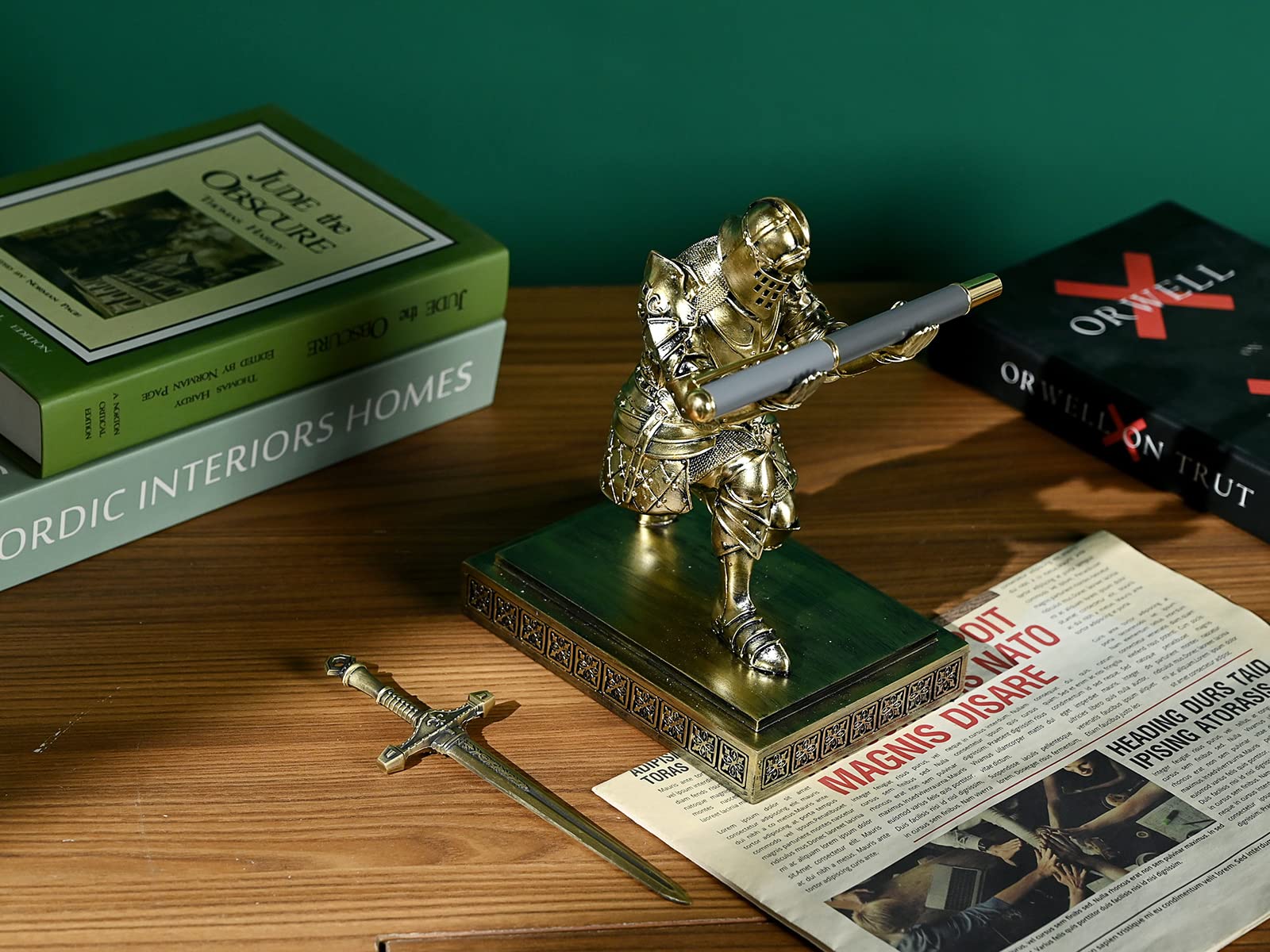HDMbigmi King's Guard Knight Desk Organizer and Resin Accessories for Pens Gift with an Elegant Sword for Office and Home Desk Organizer (Bronze) - Image 4