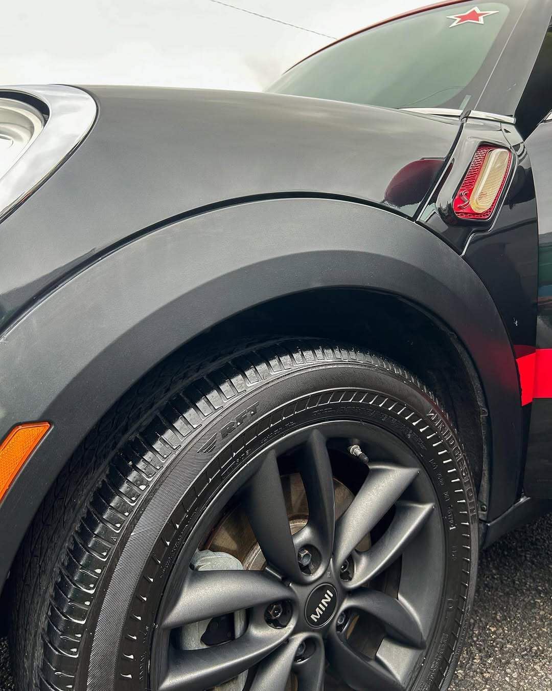 Ceramic Trim, Vinyl, Rubber & Plastic Restore, Ceramic Coating New Look Long Lasting High Shine Protectant 1 Gallon