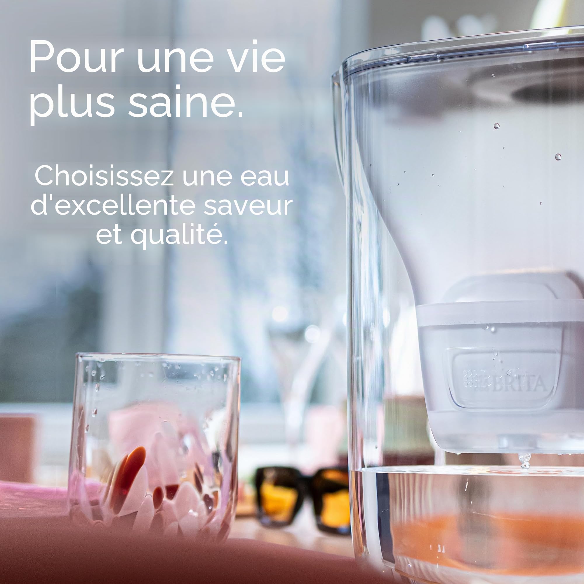 BRITA Carafe Filtrante- Style Essential XL - Bleue - 2.4 L - avec 1 x Maxtra Pro Pure Performance