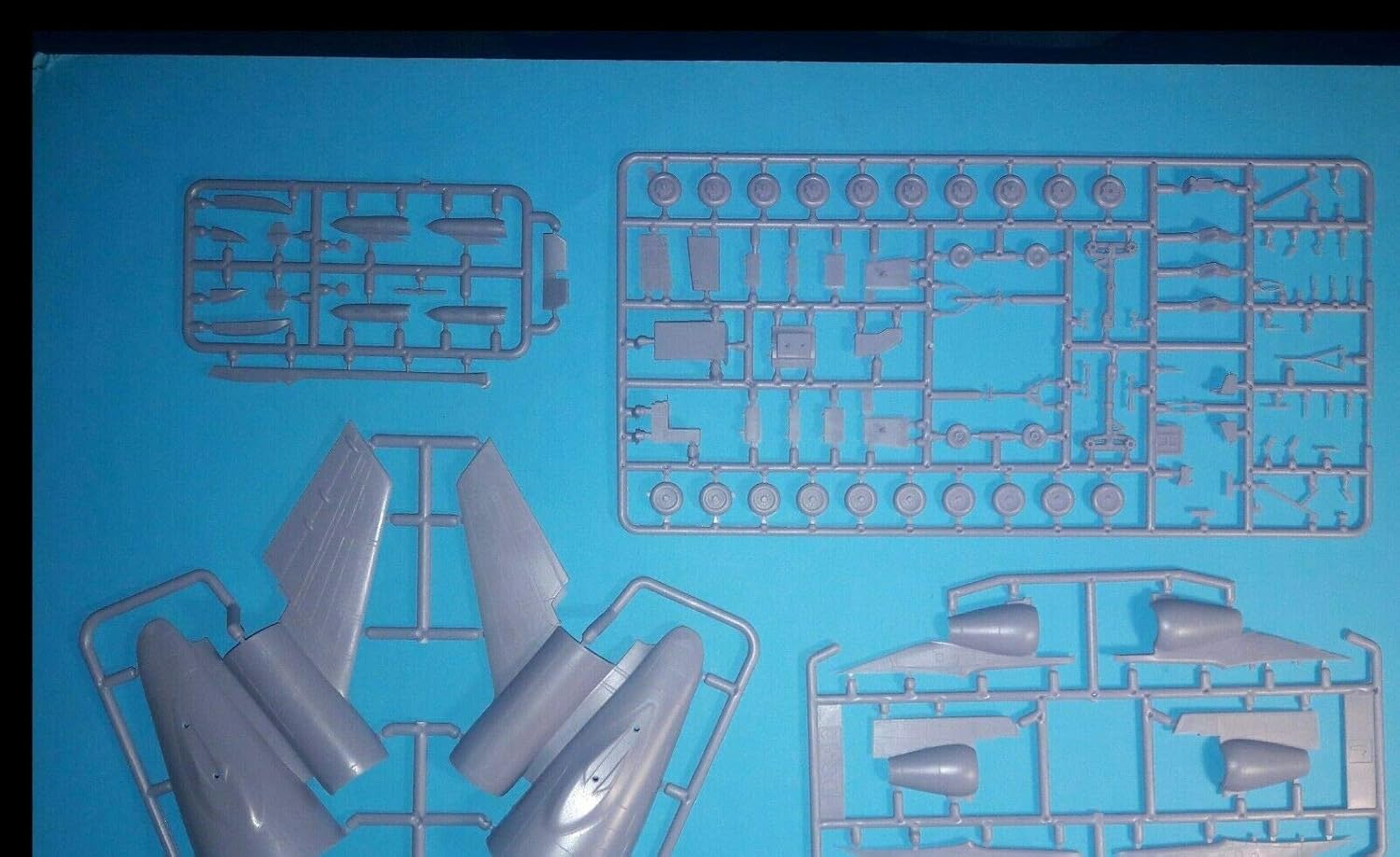 AMP 144-004 - 1/144 - Mcdonnell Douglas KC-10 Extender