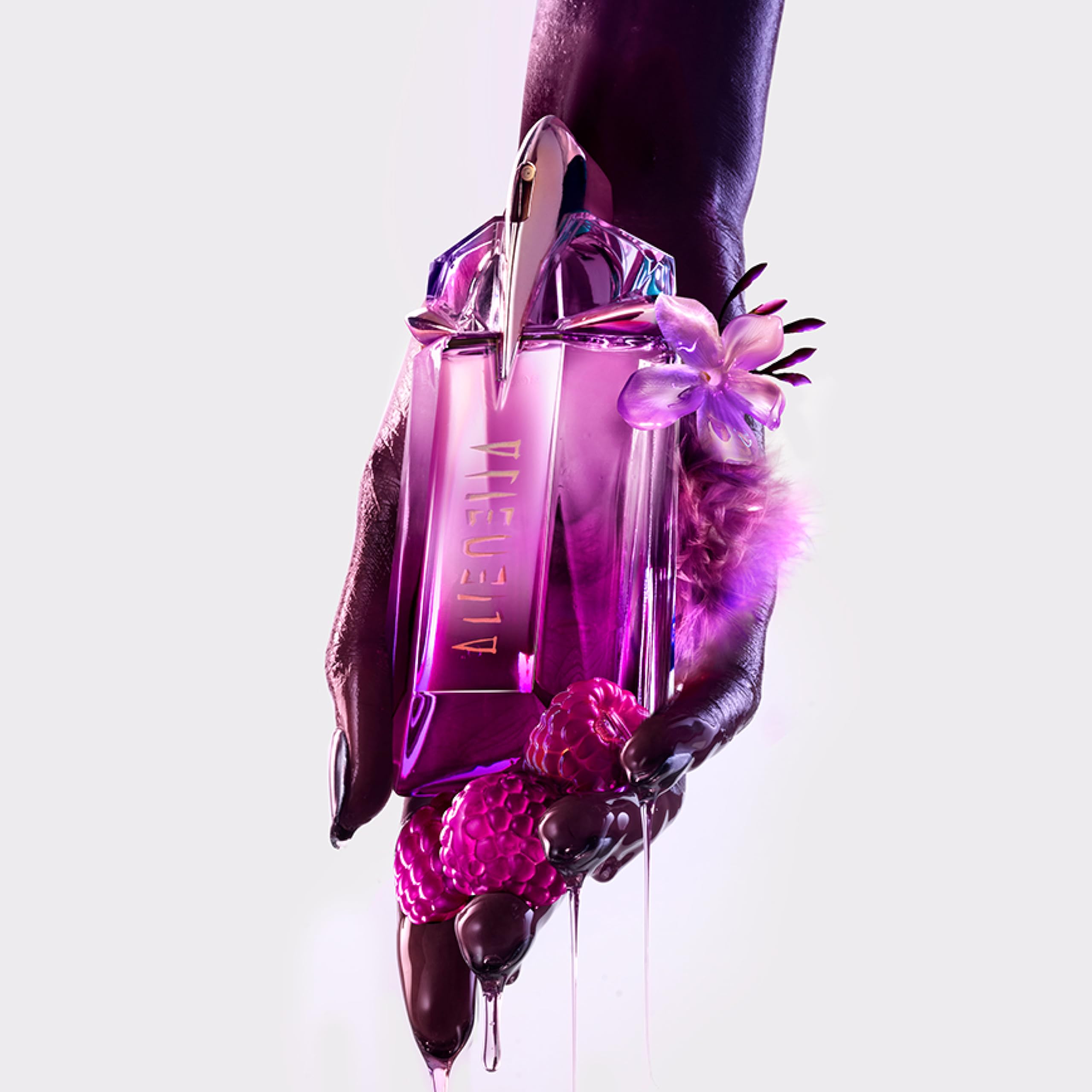 Mugler Alien Pulp Eau de Parfum, Perfume para Mujer, Fragancia Floral Frutal, Aroma Supra Delicioso, Jazmín Cremoso y Almizcles Aterciopelados en Icónico Frasco Recargable