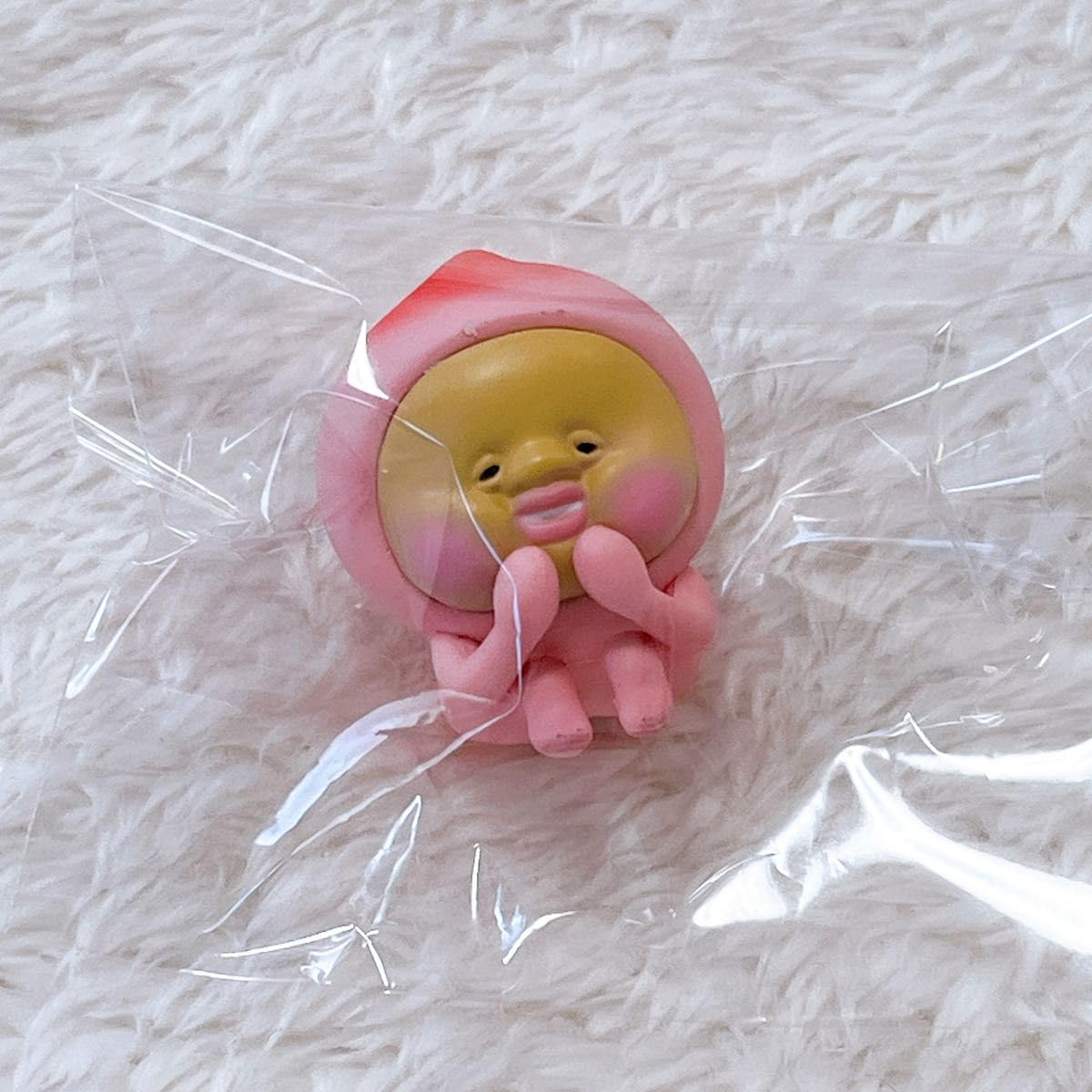 こびとづかん  カクレモモジリ② こびとづかん】カクレモモジリのぬいぐるみが登場！高さ38cm
