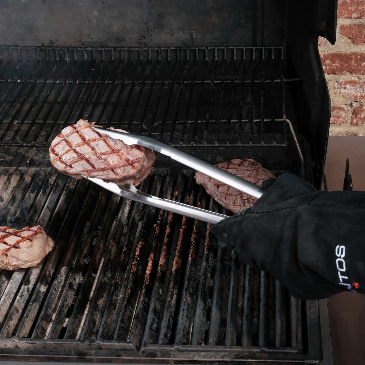 SANTOS 3-teiliges Edelstahl Grillbesteck-Set - Grillzange, Wender & Spitzzange - BBQ Geschenkset - BBQ-Besteck - hochwertiges massives Grillbesteck