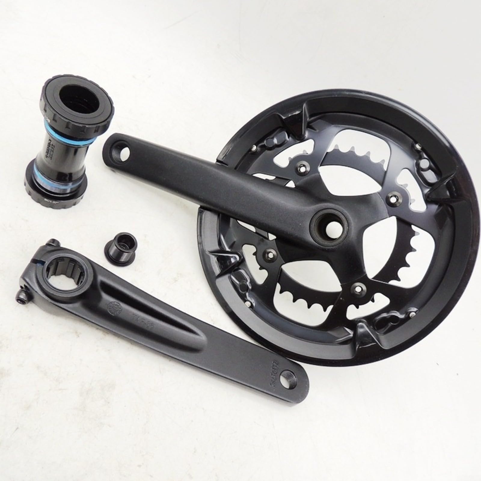 Rennrad-Kurbelgarnitur 48/32T für Hollowtech II Leichtbau-Kurbelarme aus Aluminiumlegierung mit Innenlager Schwarz, Leichtgängige Schaltvorgänge Effiziente Kraftübertragung Rostbeständig (175 mm)