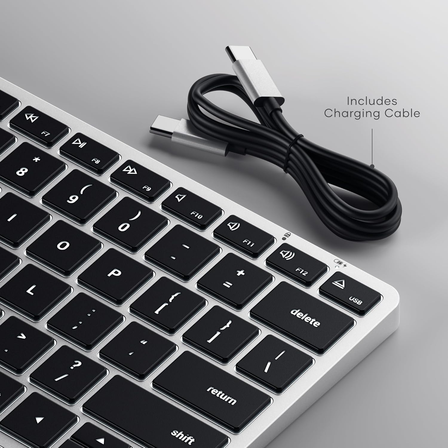 Satechi Schreibtischunterlage PU und Slim X1 Bluetooth Tastatur US QWERTY Bundle