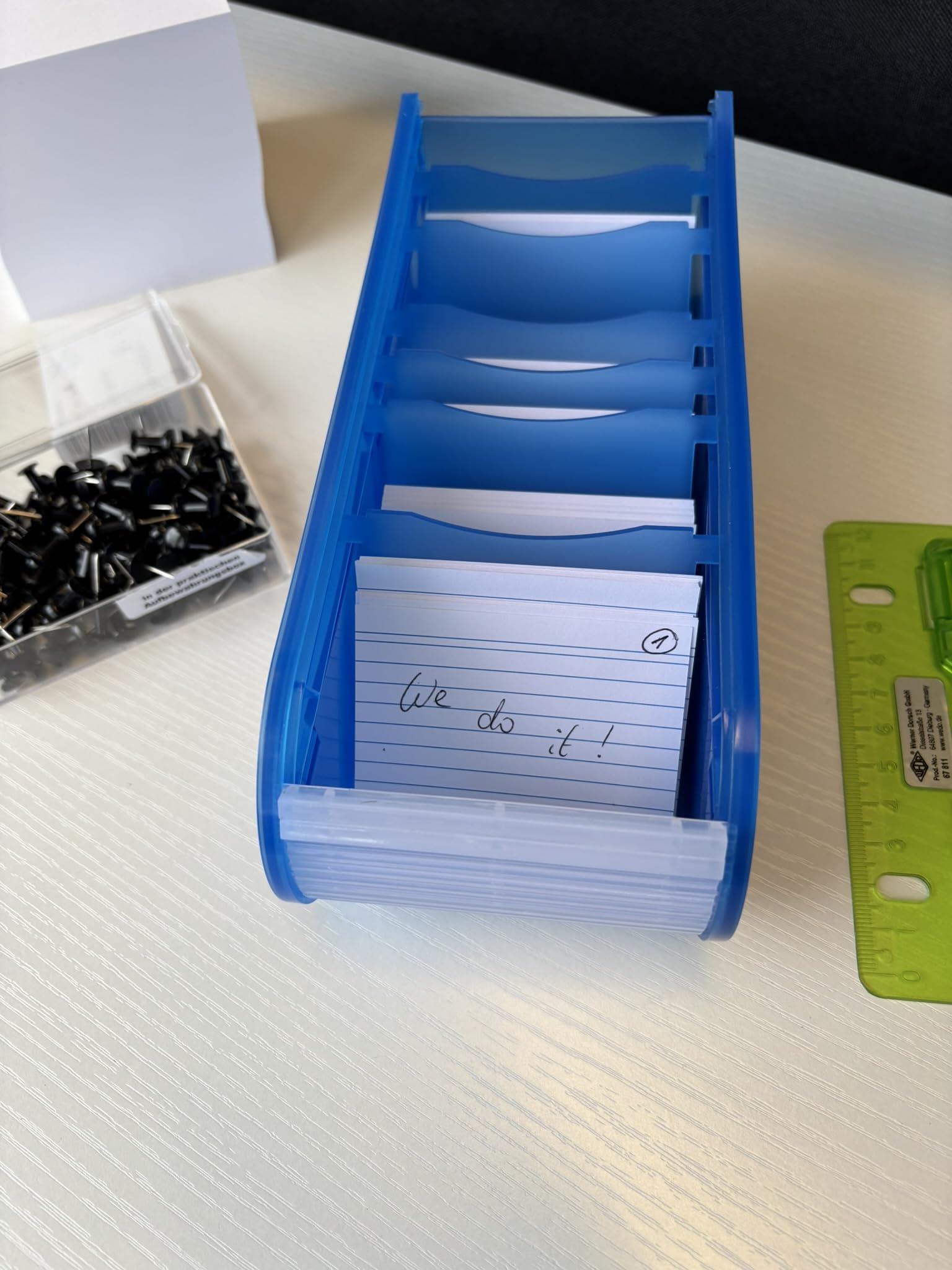 Trieur de cartes A8 bleu Wedo