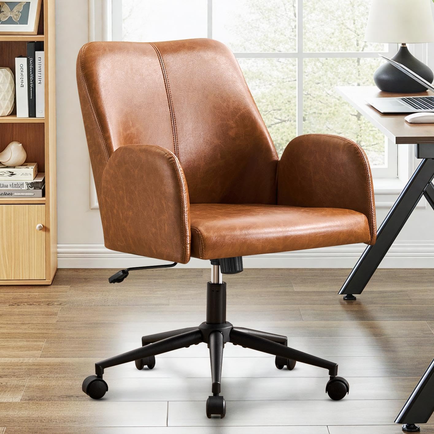 Bürostuhl Ergonomisch, PU Leder Homeoffice Stuhl, Drehstuhl, Schreibtischstuhl Computerstuhl mit Gepolsterter Armlehnen und Höhenverstellbar, Neigefunktion für Büro Schlafzimmer, Braun