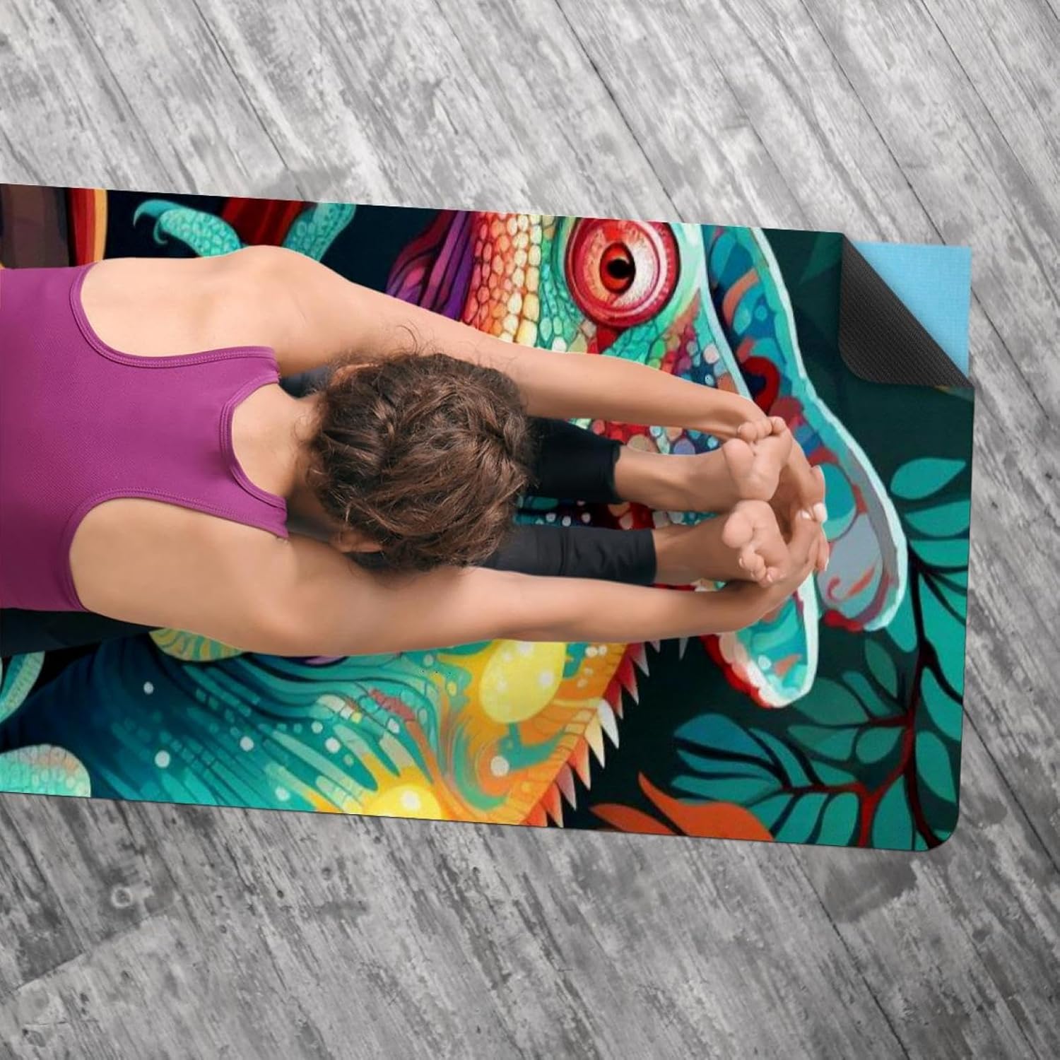 Yoga Towel, Chameleon Lizard Pattern Non Slip Sweat Absorbent Hot Yoga Mat Towel for Hot Yoga, Pilates and Fitness - 72.8" x 26.8"