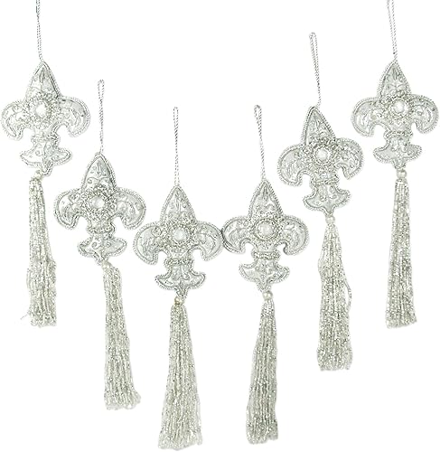 NOVICA Adornos decorativos colgantes de poliéster con cuentas a mano, metálicos, esplendor dorado (juego de 8)