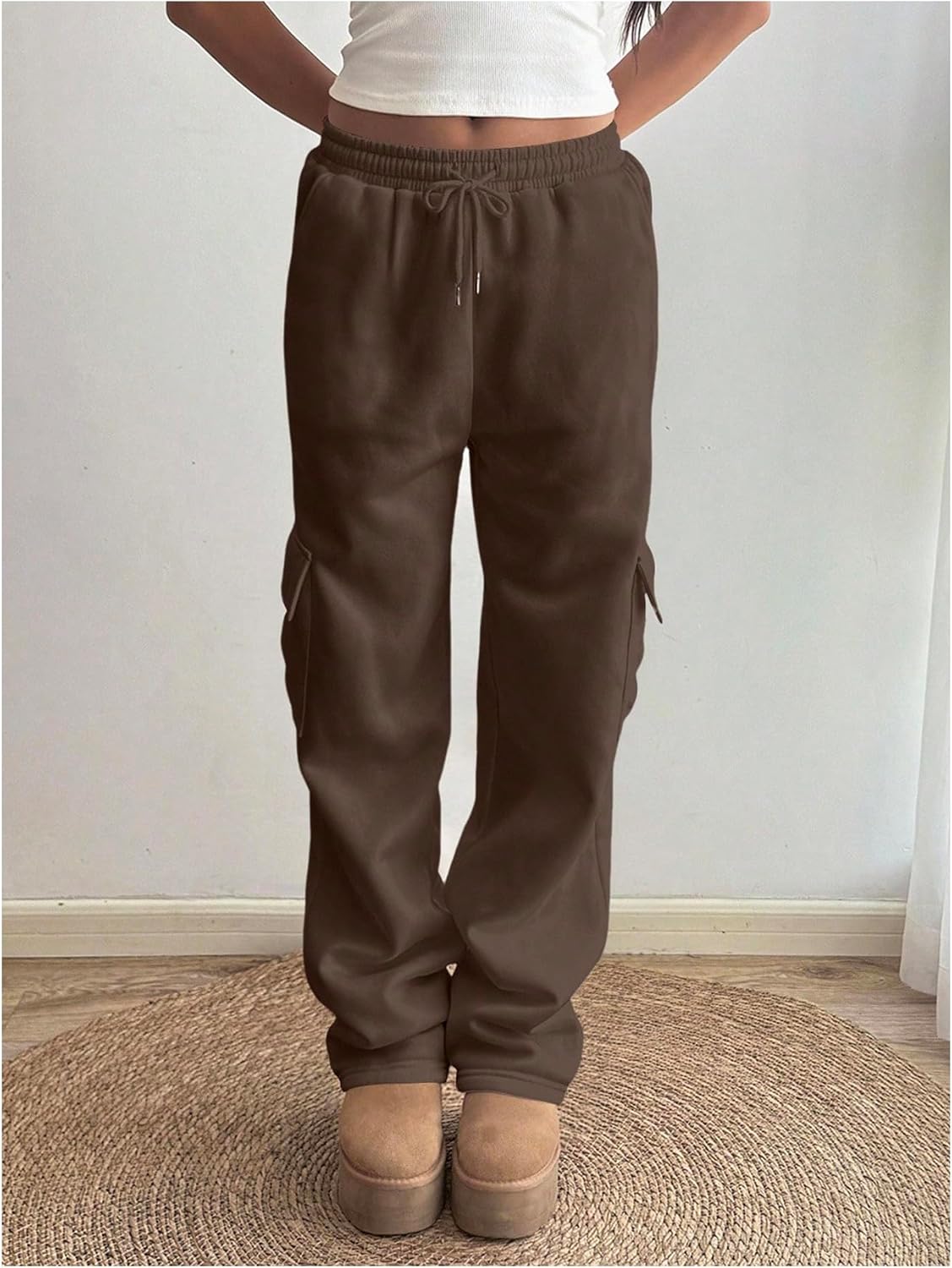 WDIRARA Women's Drawstring Waist Cargo Sweatpants Workout Athletic Sweat Pants with Pockets - Image 3