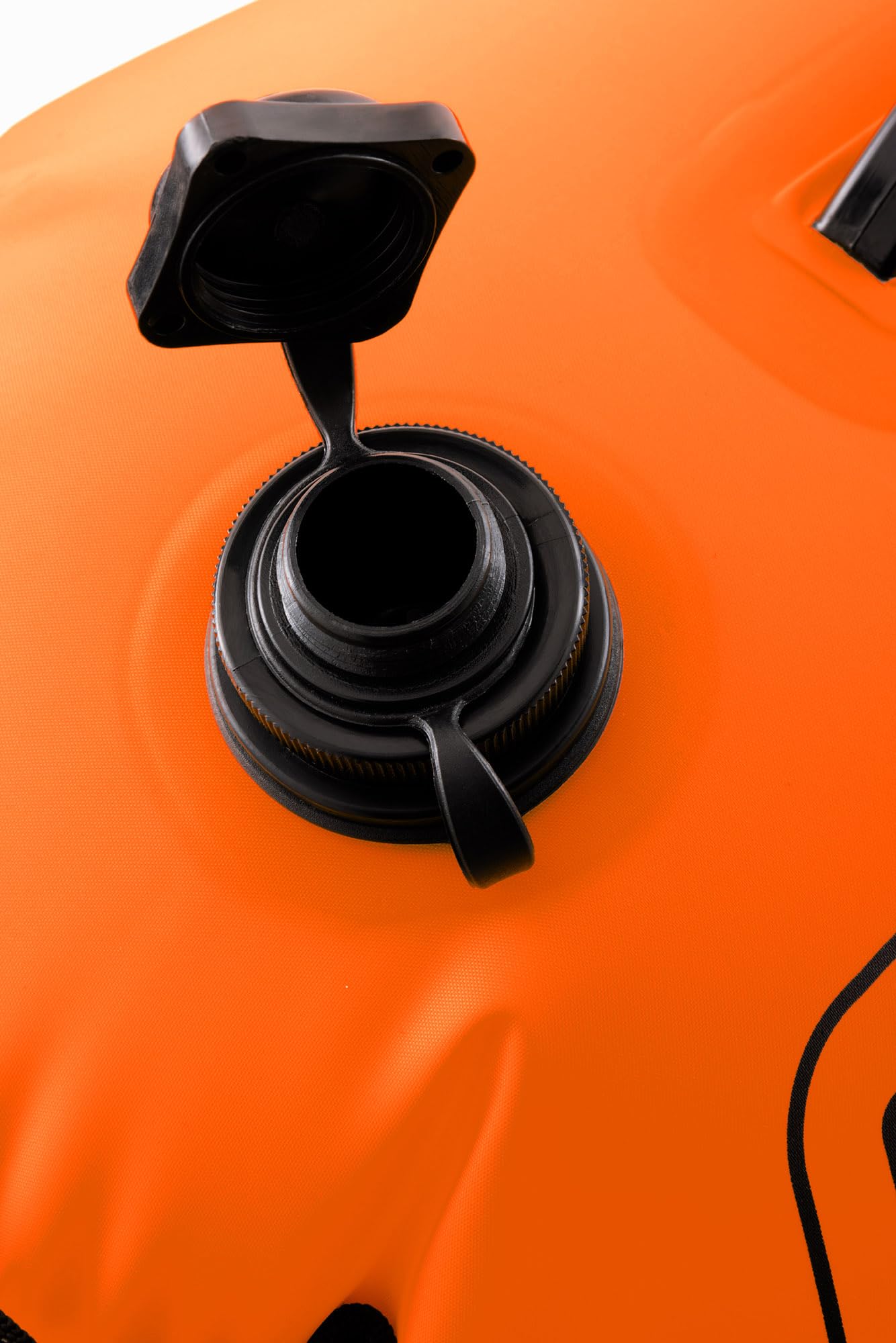 CRESSI since 1946 - Glide Pro Swim Buoy - Signaling Buoy, Inflatable, High Visibility and Practical, for Swimmers, Snorkelers, and Triathletes during Activities in the Sea or Open Water - Orange - 28L