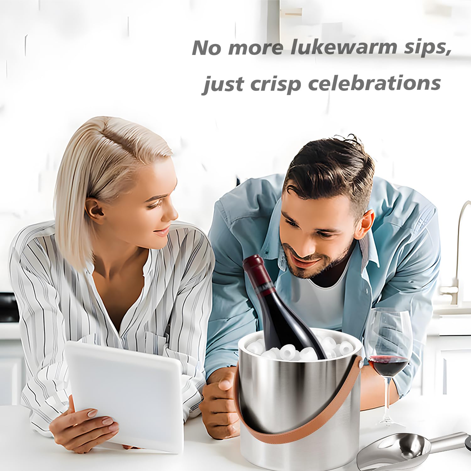 Bakpoco Cubo de hielo aislado de doble pared de acero inoxidable con tapa, cuchara, pinza, colador, mango de cuero para mantener el hielo congelado durante más tiempo, cubos de hielo grandes para