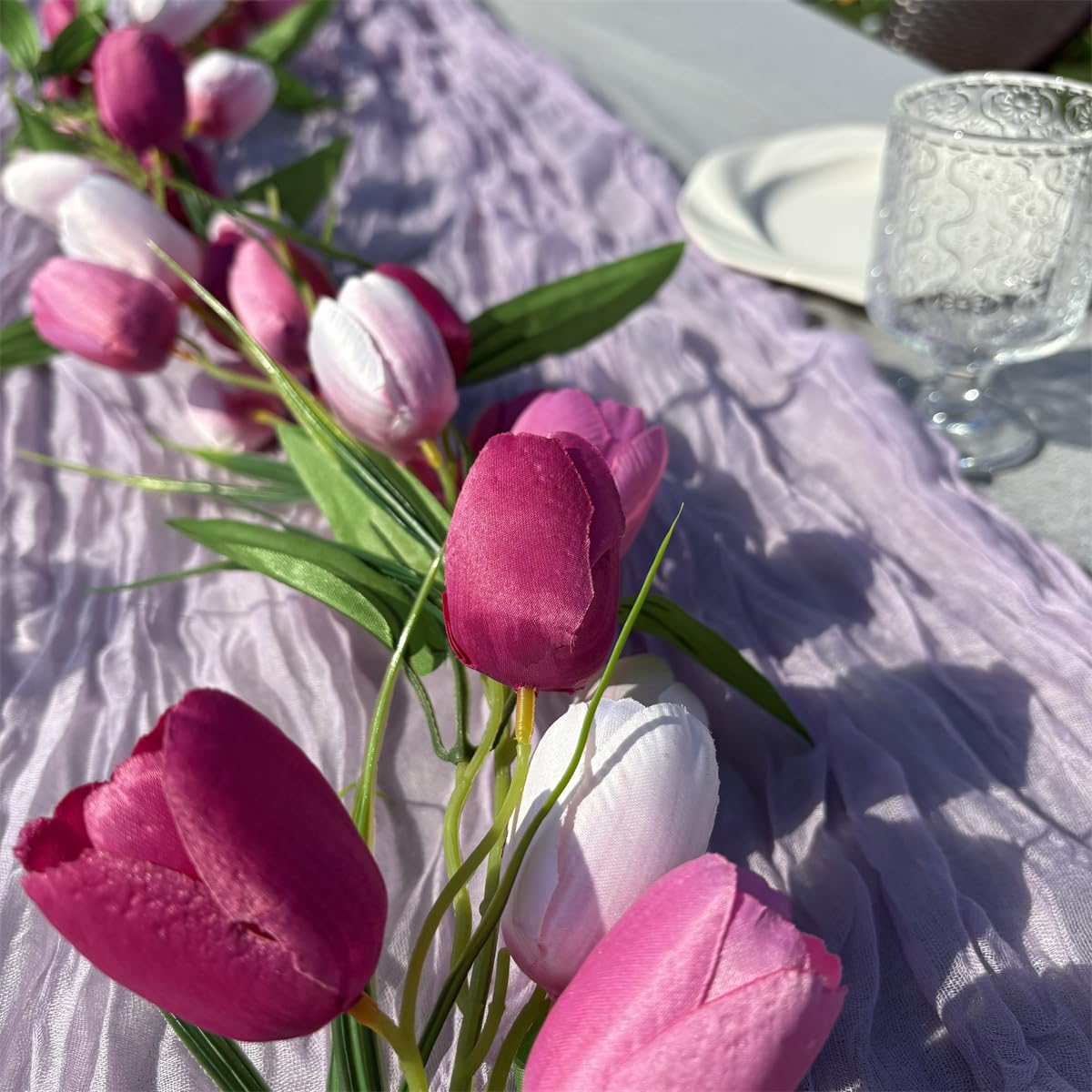 Künstliche Tulpengirlande, 1,8 m, Blumengirlande mit grünen Blättern, Kranz, Blumenranken zum Aufhängen, für Wand, Zuhause, Hochzeit, Innen- und Außenbereich, Dekoration, Valentinstag