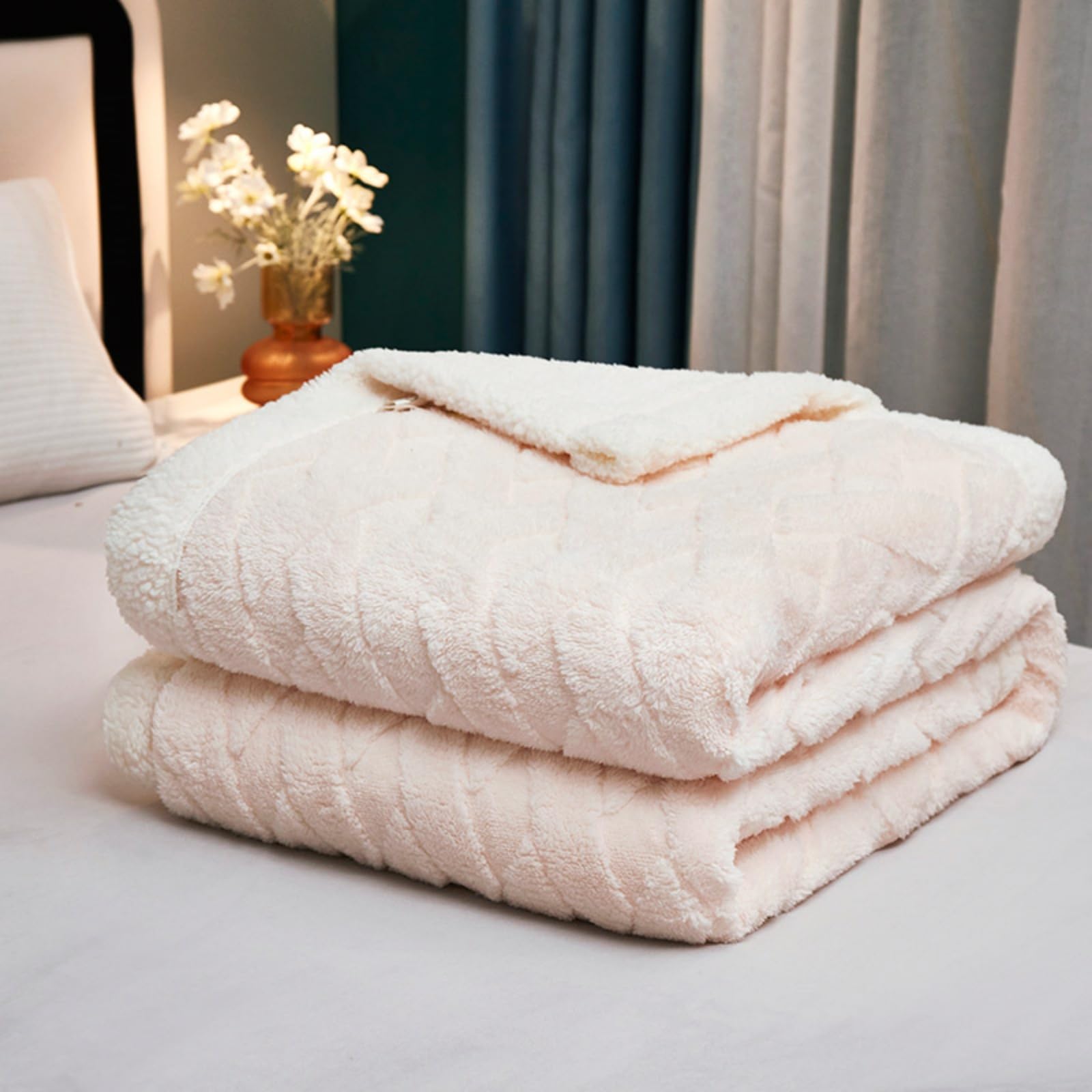 Couverture en laine d'agneau 200x230cm blanc laiteux pour lit et canapé