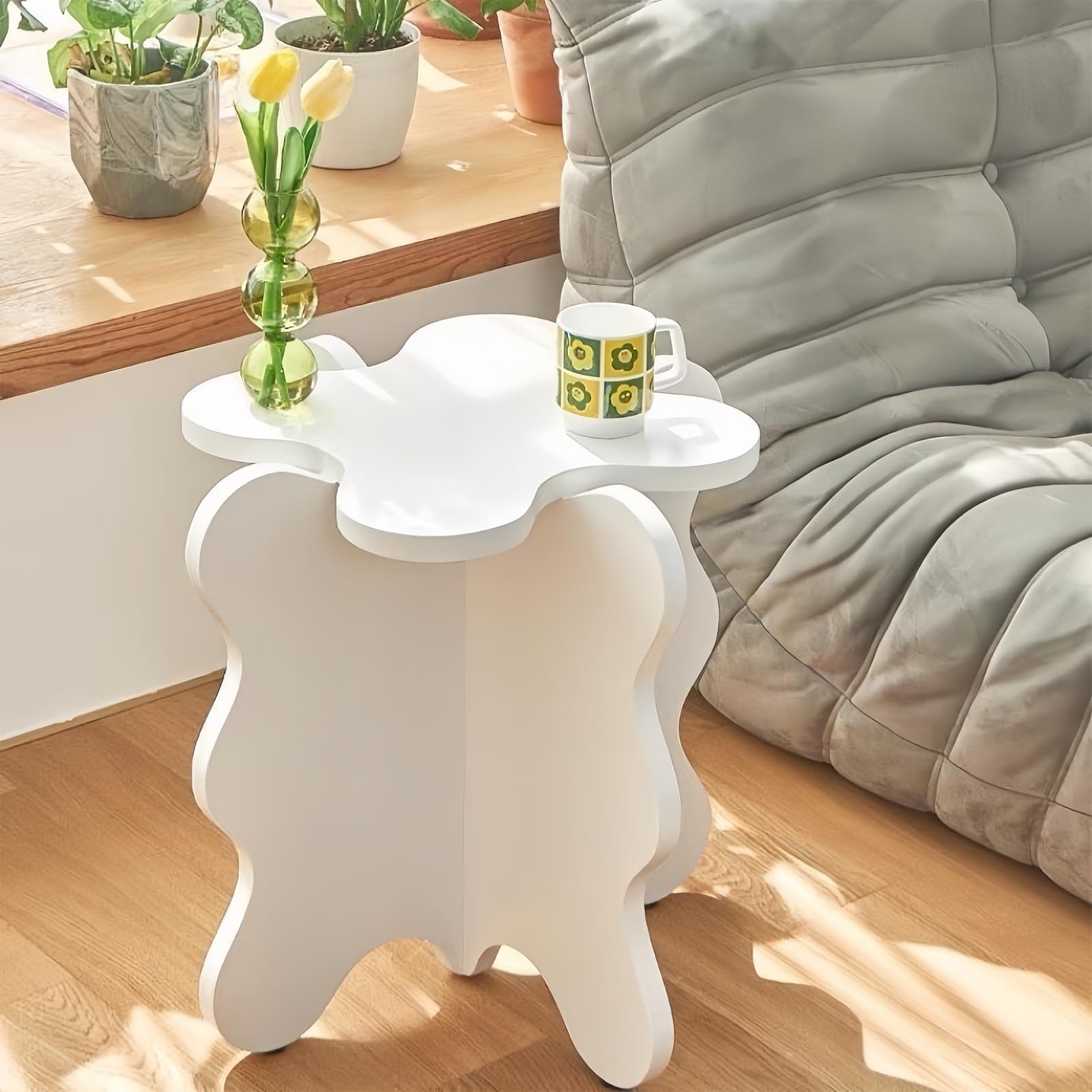 Coffee Table Mini Petal Coffee Table Cartoon Solid Wood Wave Side Table Simple Bedroom Bedside Colored Small Table